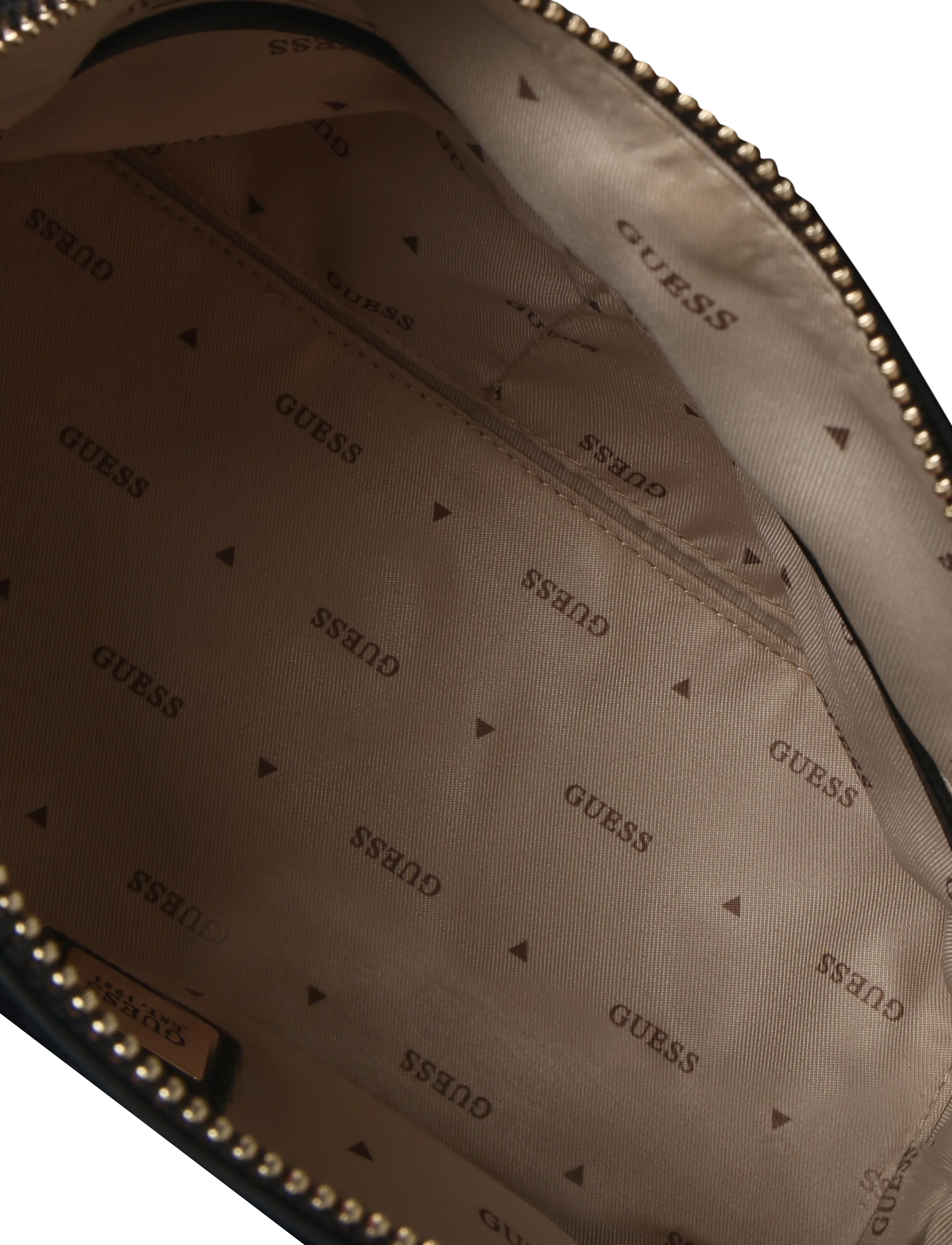 GUESS - MERIDIAN II SML GFRND CARRYALL - igapäevane stiil - black - 3