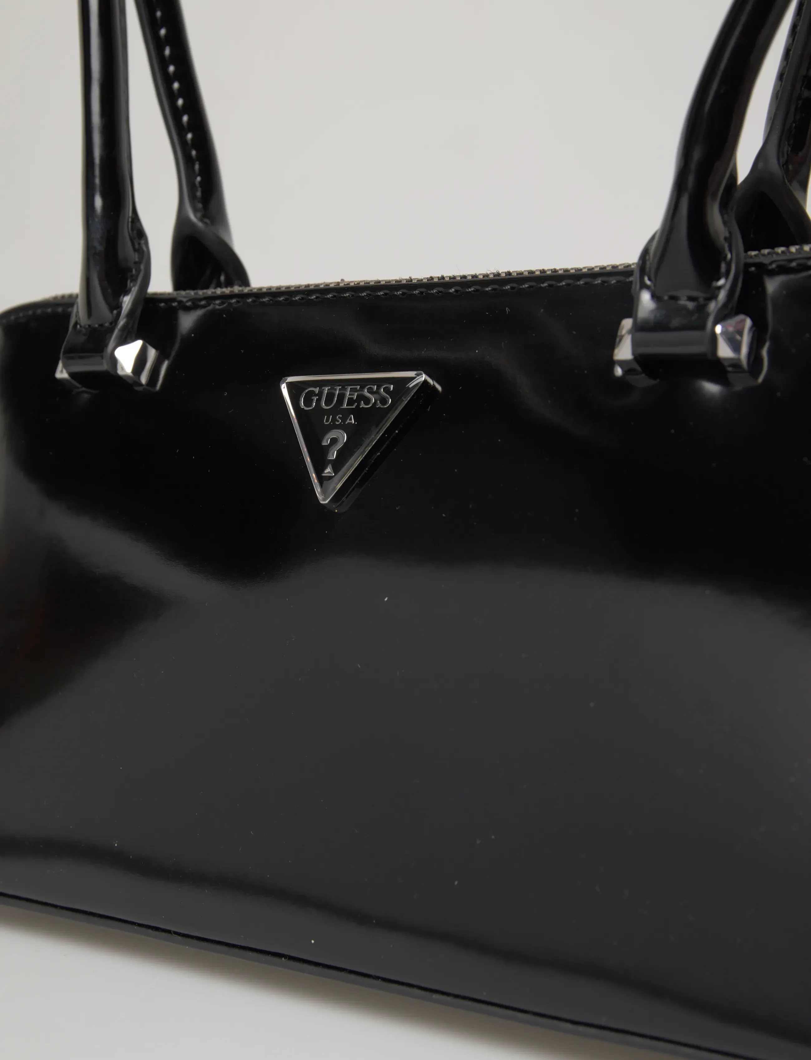 GUESS - ARNELA SHOULDER SATCHEL - festmode zu outlet-preisen - black - 4
