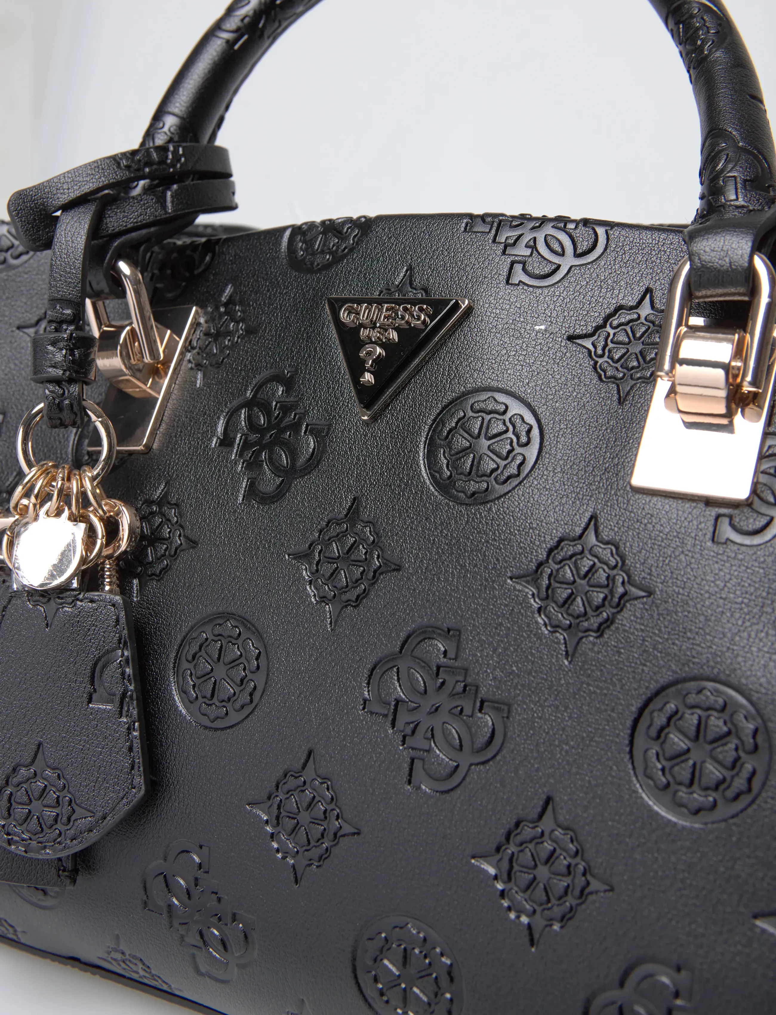 GUESS - TISHA GIRLFRIEND SATCHEL - black logo - 3