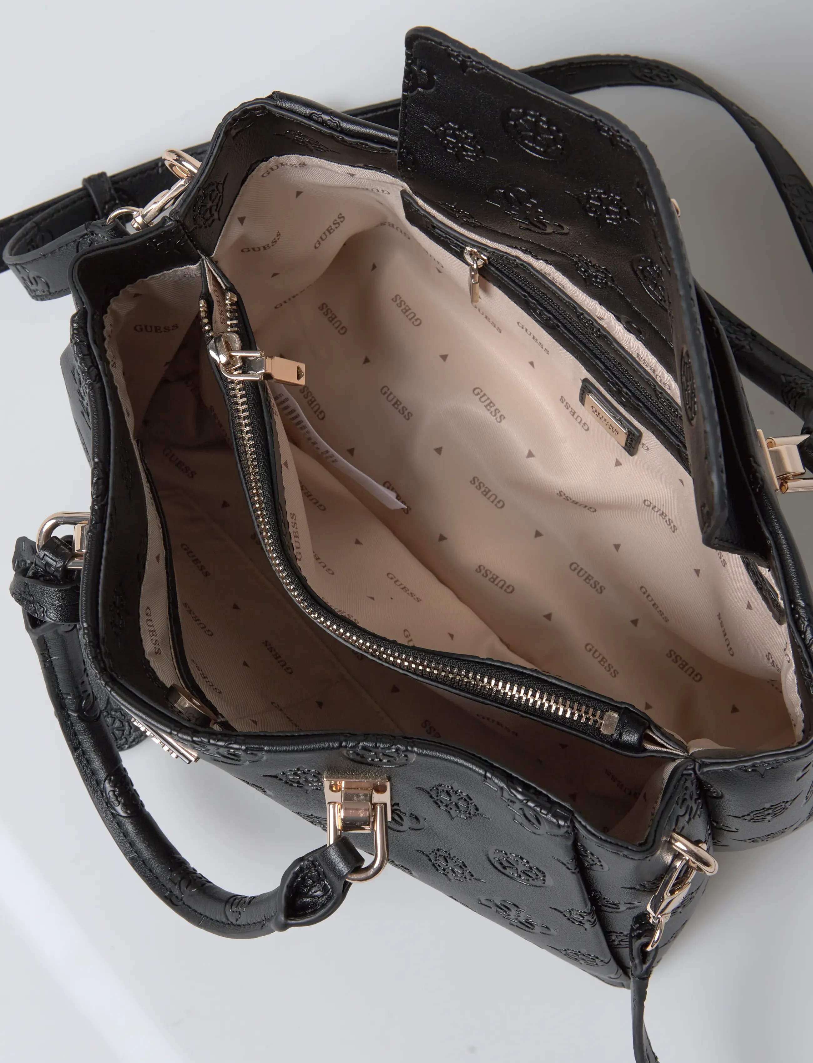 GUESS - TISHA GIRLFRIEND SATCHEL - black logo - 4