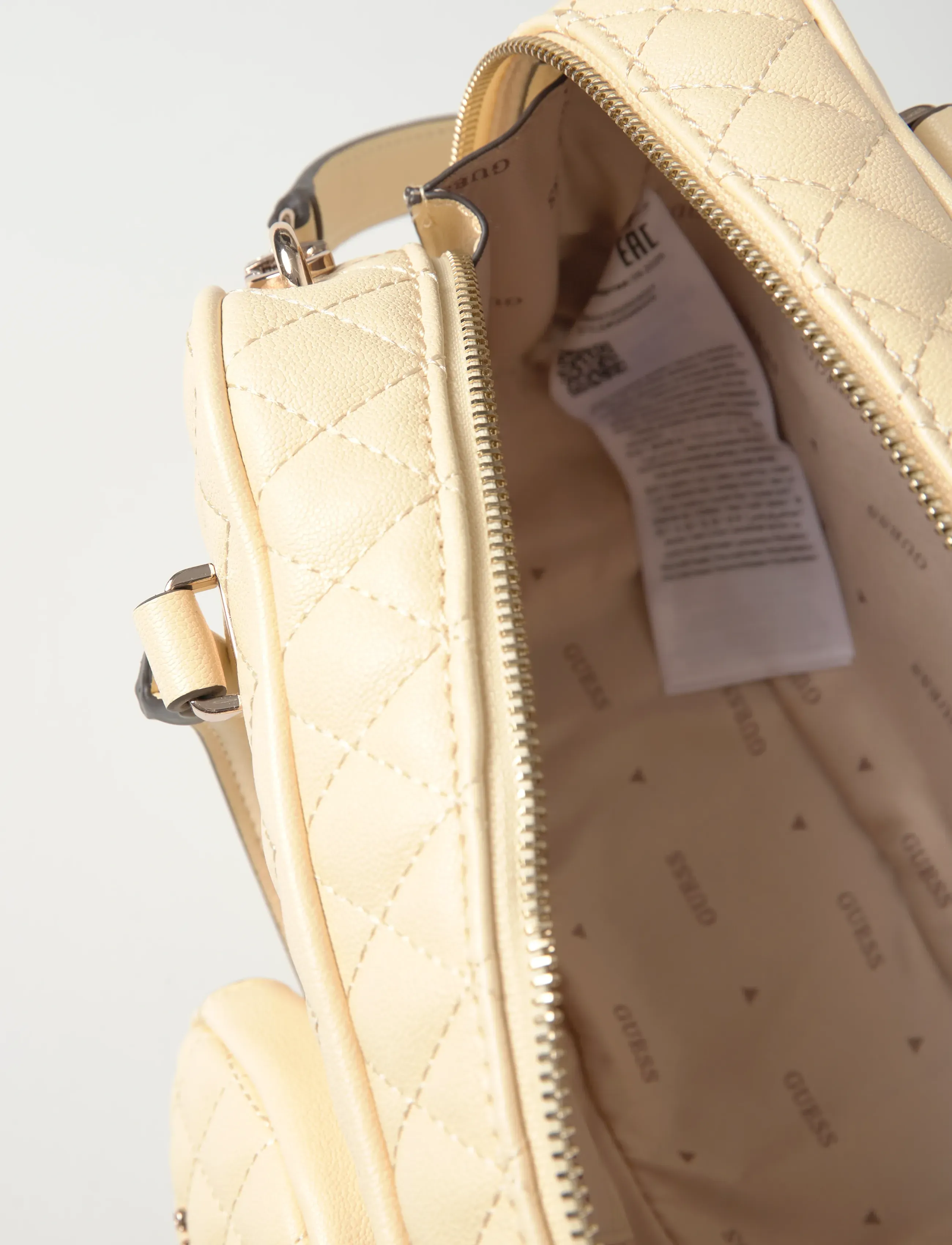 GUESS - ATABEY BOX SATCHEL - arkityyli - yellow - 5