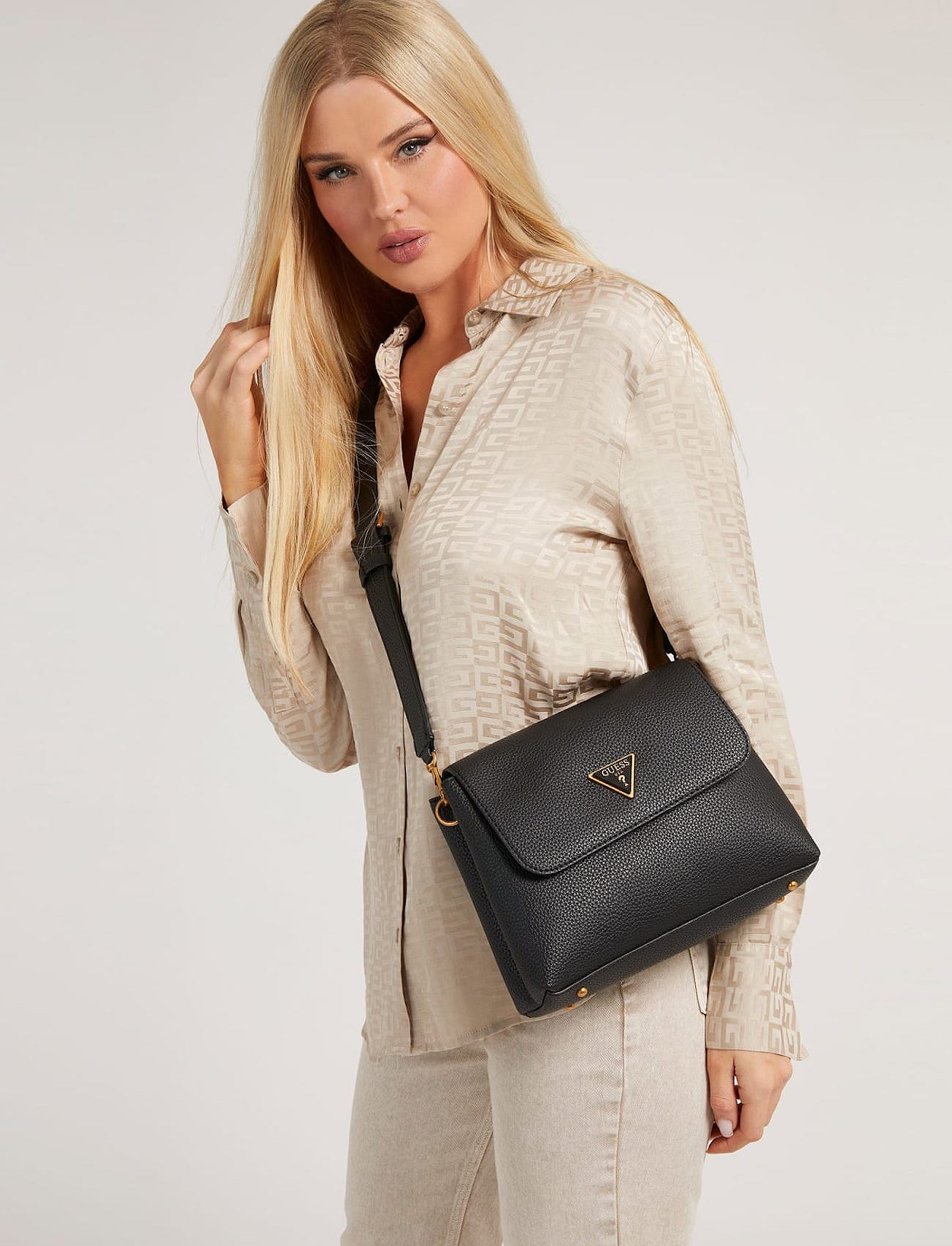 GUESS - DOWNTOWN CHIC FLAP SHLDR BAG - black - 5