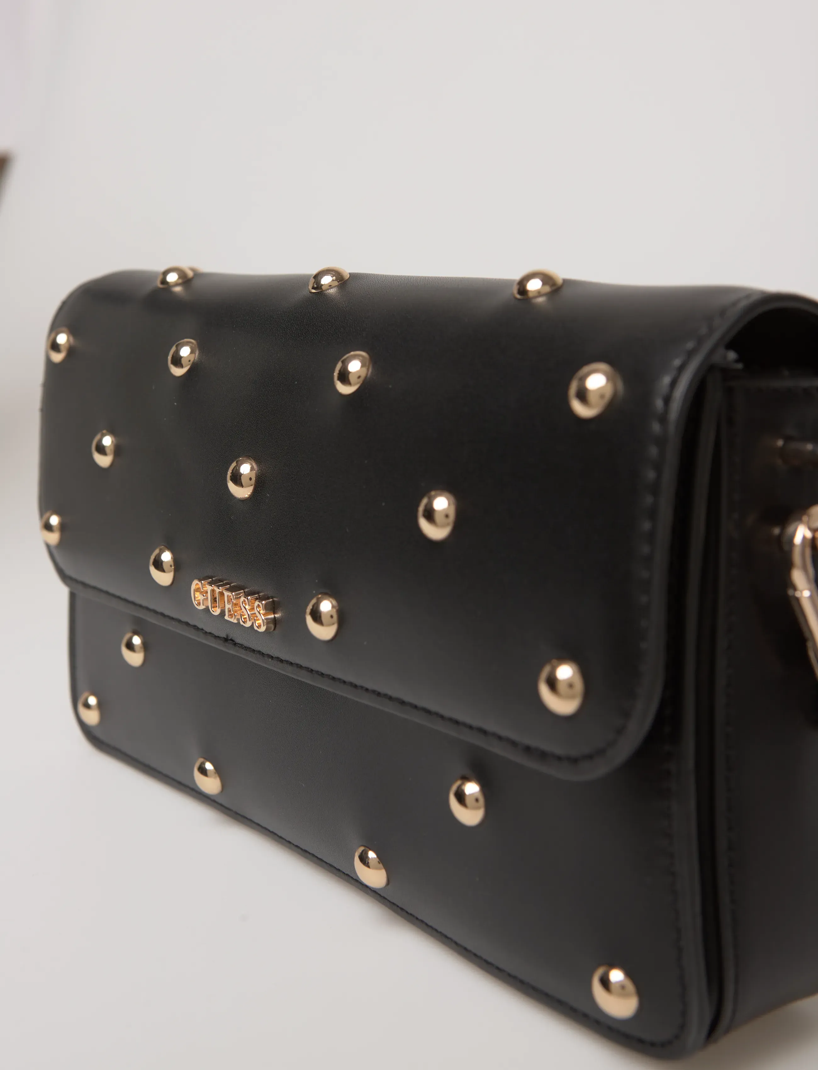 GUESS - SADIE FLAP SHOULDER BAG - everyday style - black - 4
