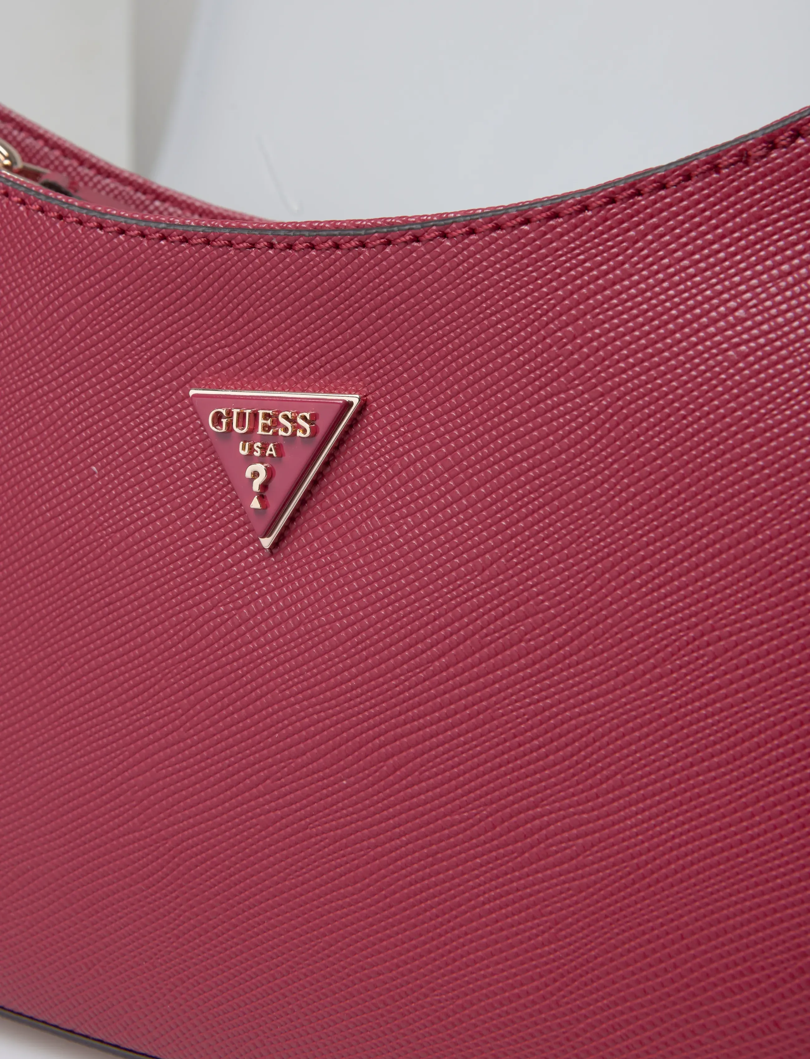 GUESS - NOELLE II TOP ZIP SHOULDER BAG - vardagsstil - garnet - 3