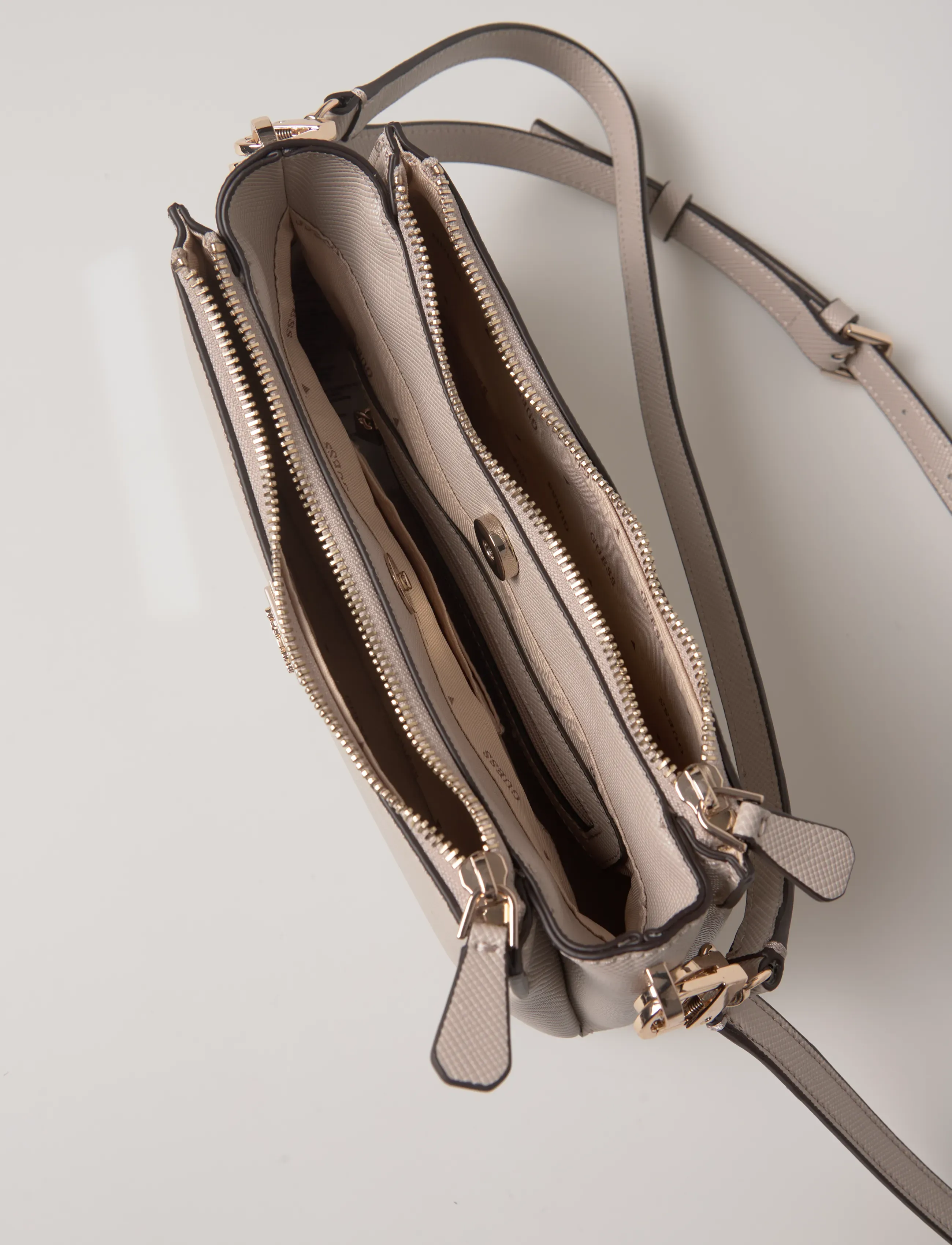 GUESS - NOELLE II 3 COMP SHLDR XBODY - axelremsväskor - taupe - 4