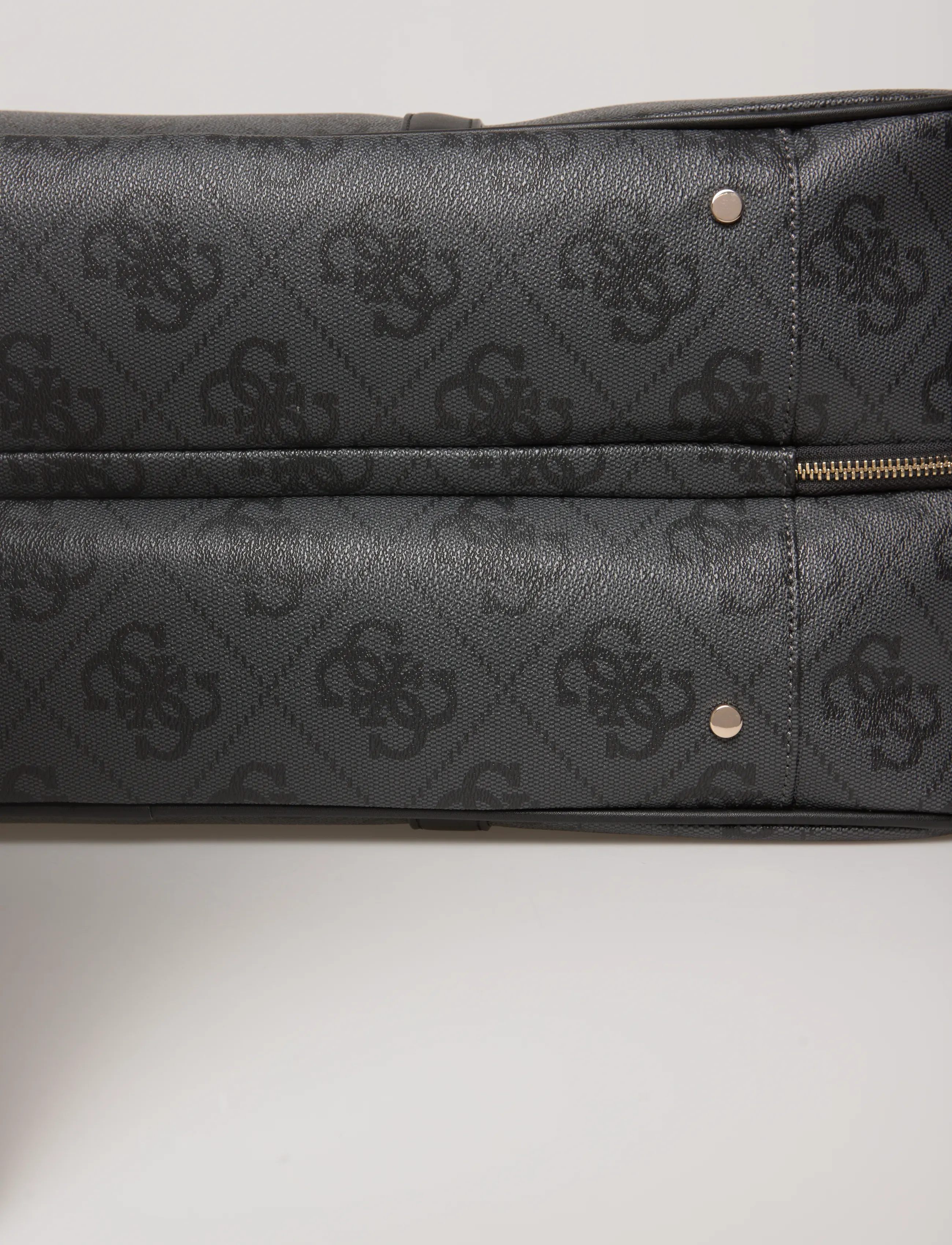 GUESS - BERTA WEEKENDER DUFFLE - coal logo - 5