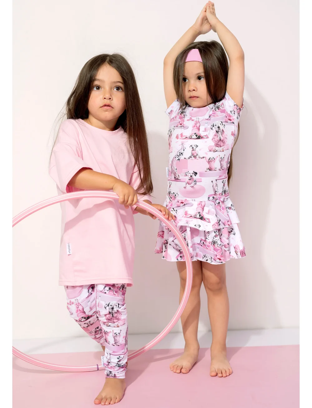 Gugguu - Unisex Long T-Shirt - kortermede t-skjorter - pink ball - 4