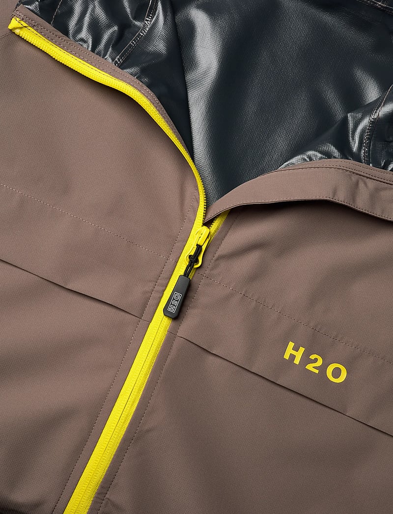 H2O - Rømø Festival LW Rain Jacket - pack - regnjakker - dusty oak/just yellow - 3