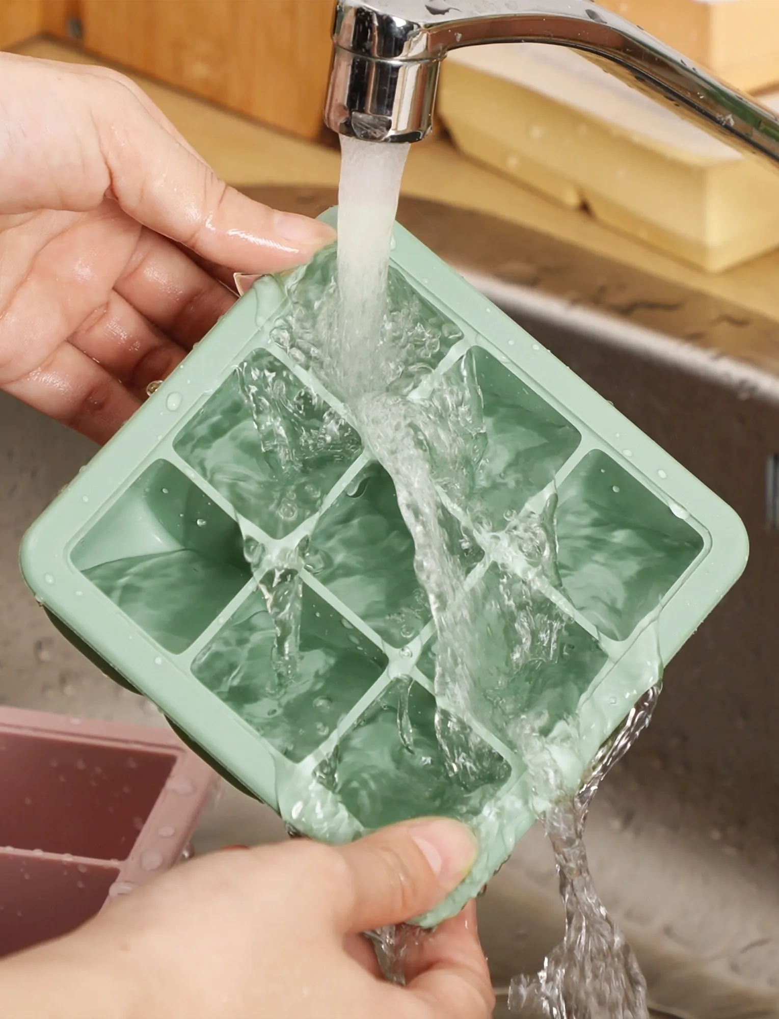 Haakaa - Haakaa Silicone Freezer Tray with Lid- 9 Compartments - Pea Green - pea green - 4