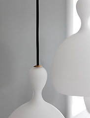 Halo Design - DUEODDE - griestu lampas - opalic - 2