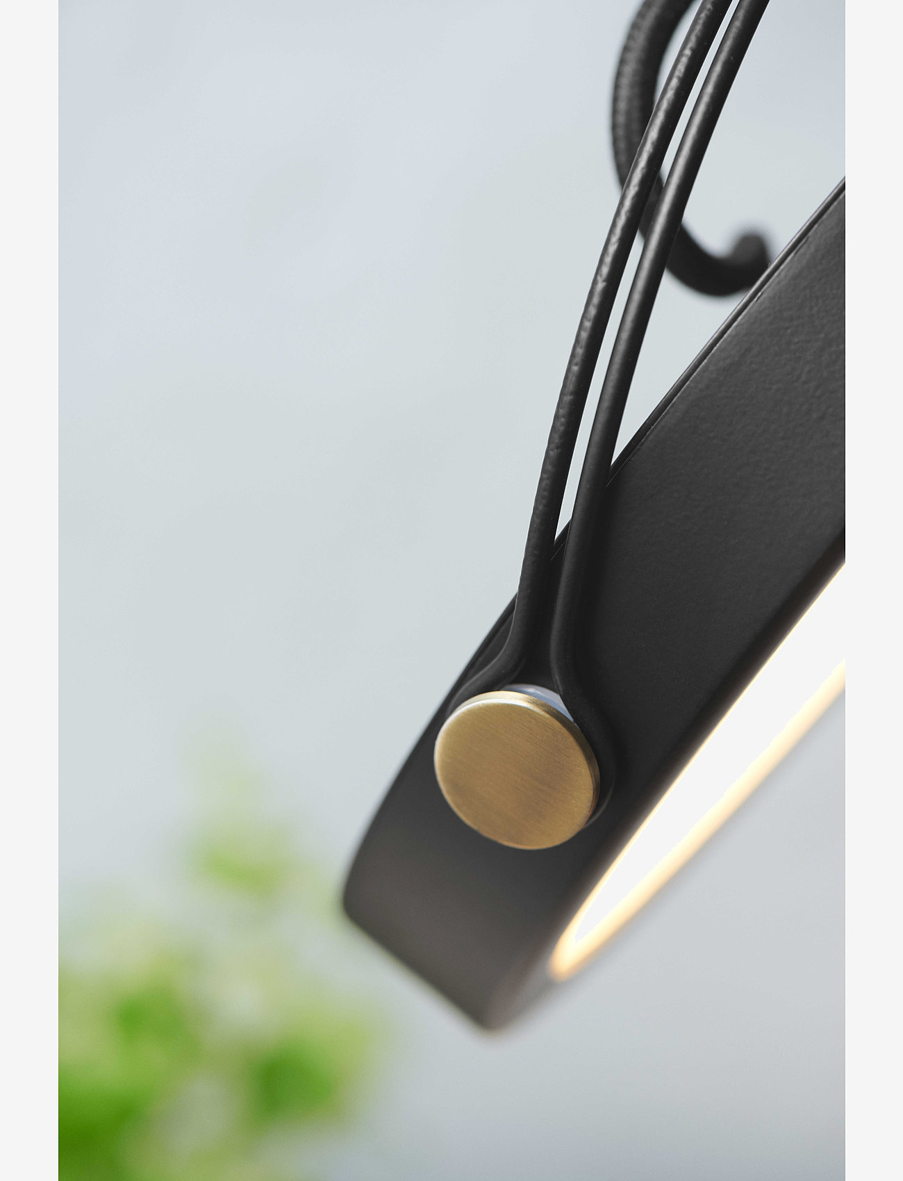 Halo Design - Pivot Pendant Int LED - black / antique - 2