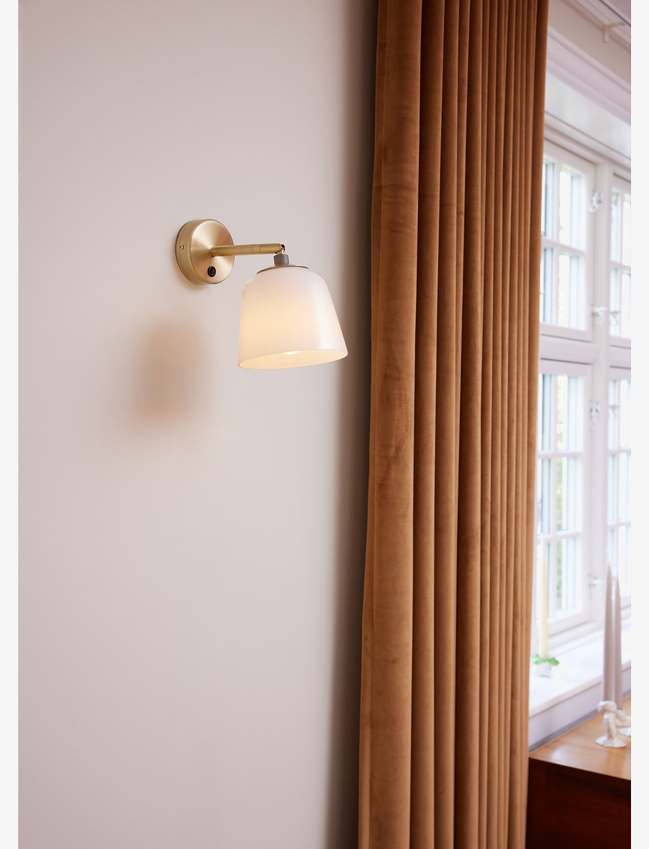 Halo Design - Room 49 - pendellampen - antique brass / opal - 2