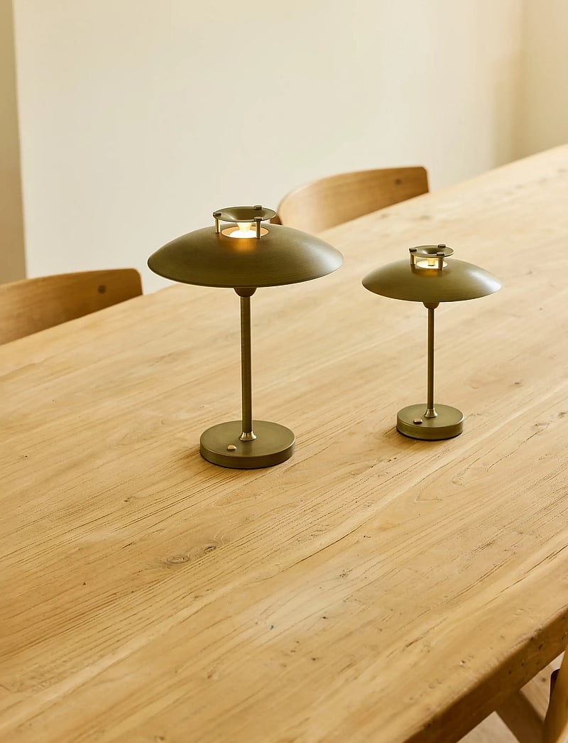 Halo Design - Mini Stepp 1-2-3 Portable Table Lamp - schreibtisch- & tischlampen - antique brass - 0