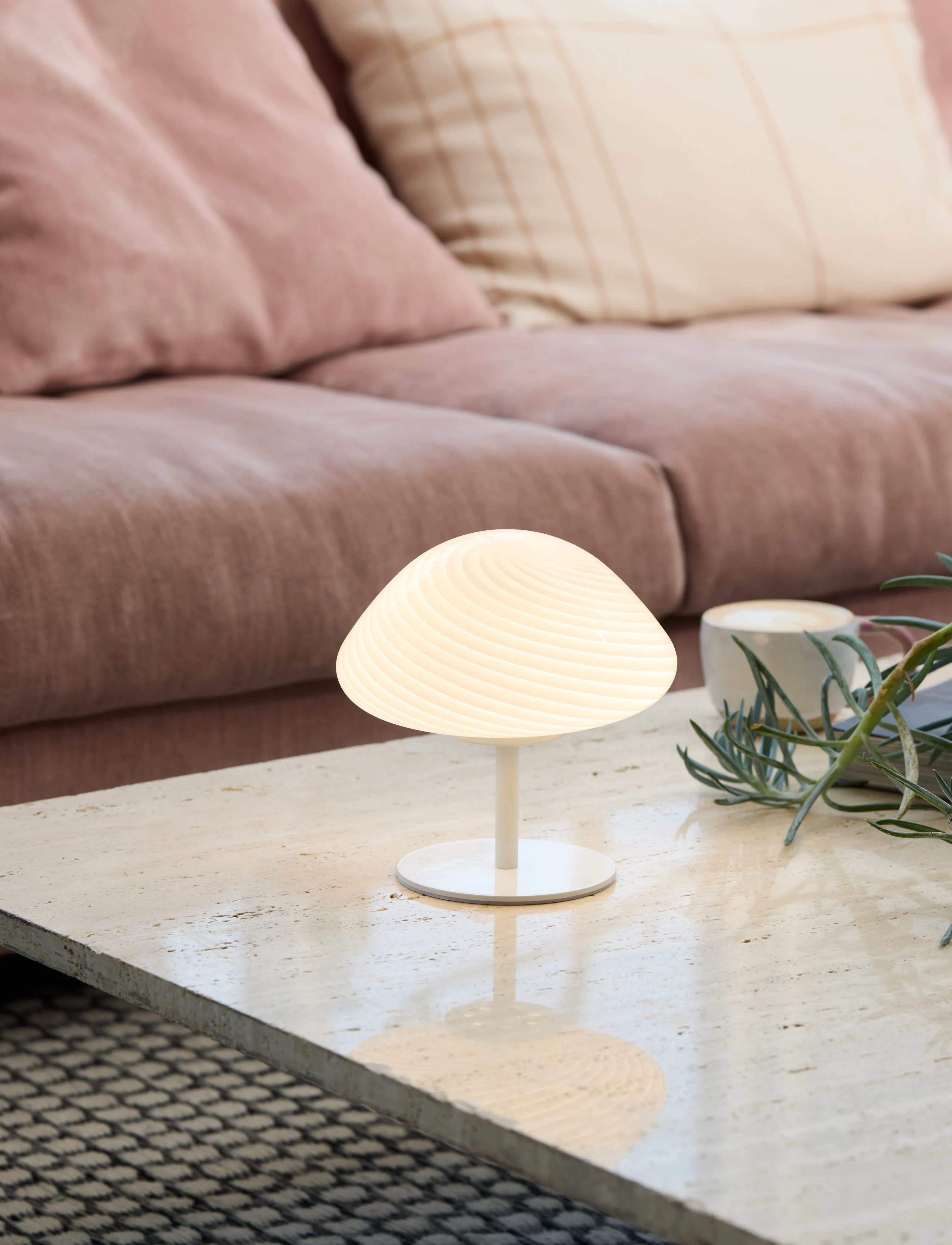 Halo Design Mini Mush Table Lamp, Glass Head, Metal Base, One Size, Lamps, Weiß - Homeware