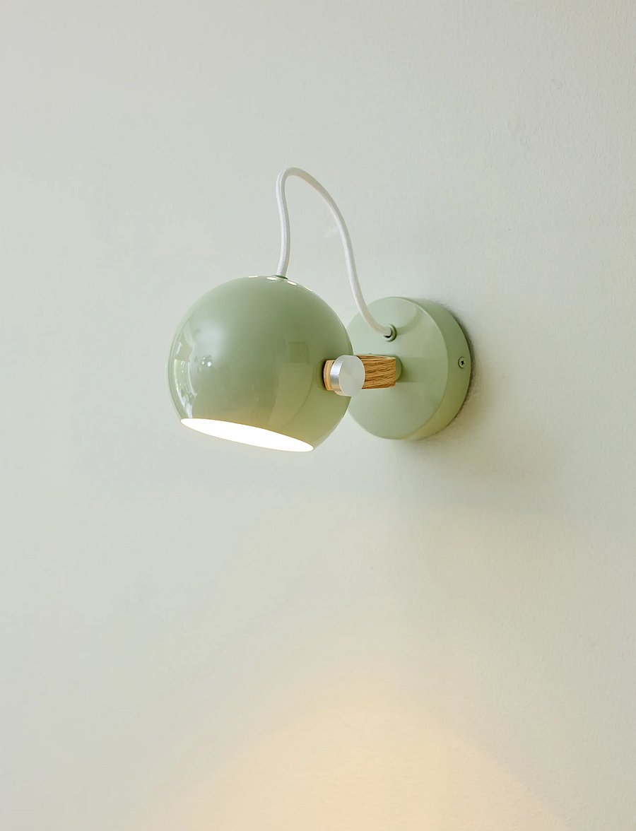 Halo Design - DC væglampe, Sage - glossy sage green - 3