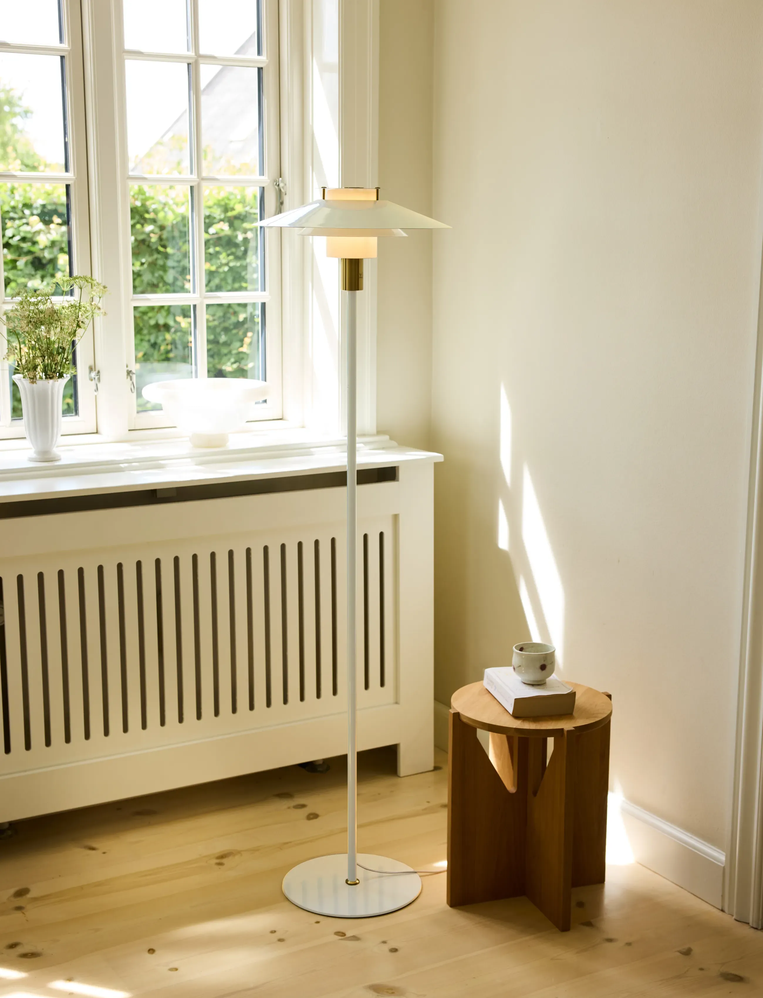 Halo Design - Rivoli Standelampe Cream - põrandalambid - glossy cream - 0