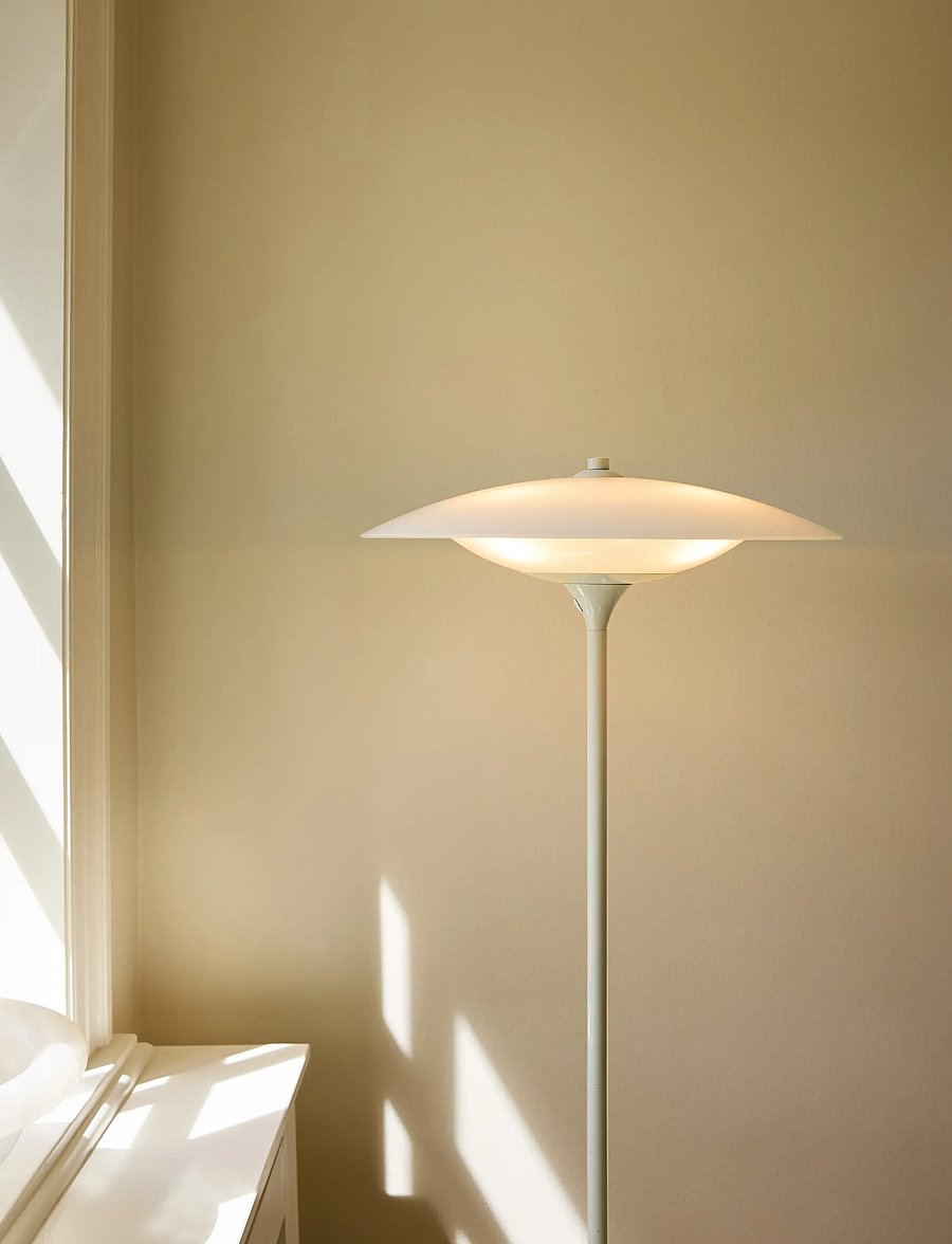 Halo Design - Baroni gulv Ø46 Creme - põrandalambid - glossy cream - 2