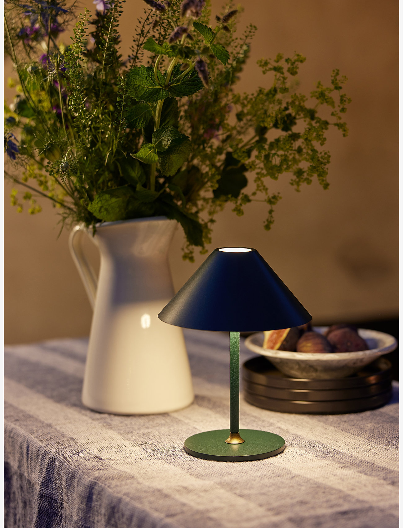 Halo Design - "HYGGE"  Portable Table lamp - nach preis einkaufen - dark green - 2