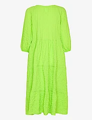 hálo - KAJO crinkled midi dress - party wear at outlet prices - lime green - 1