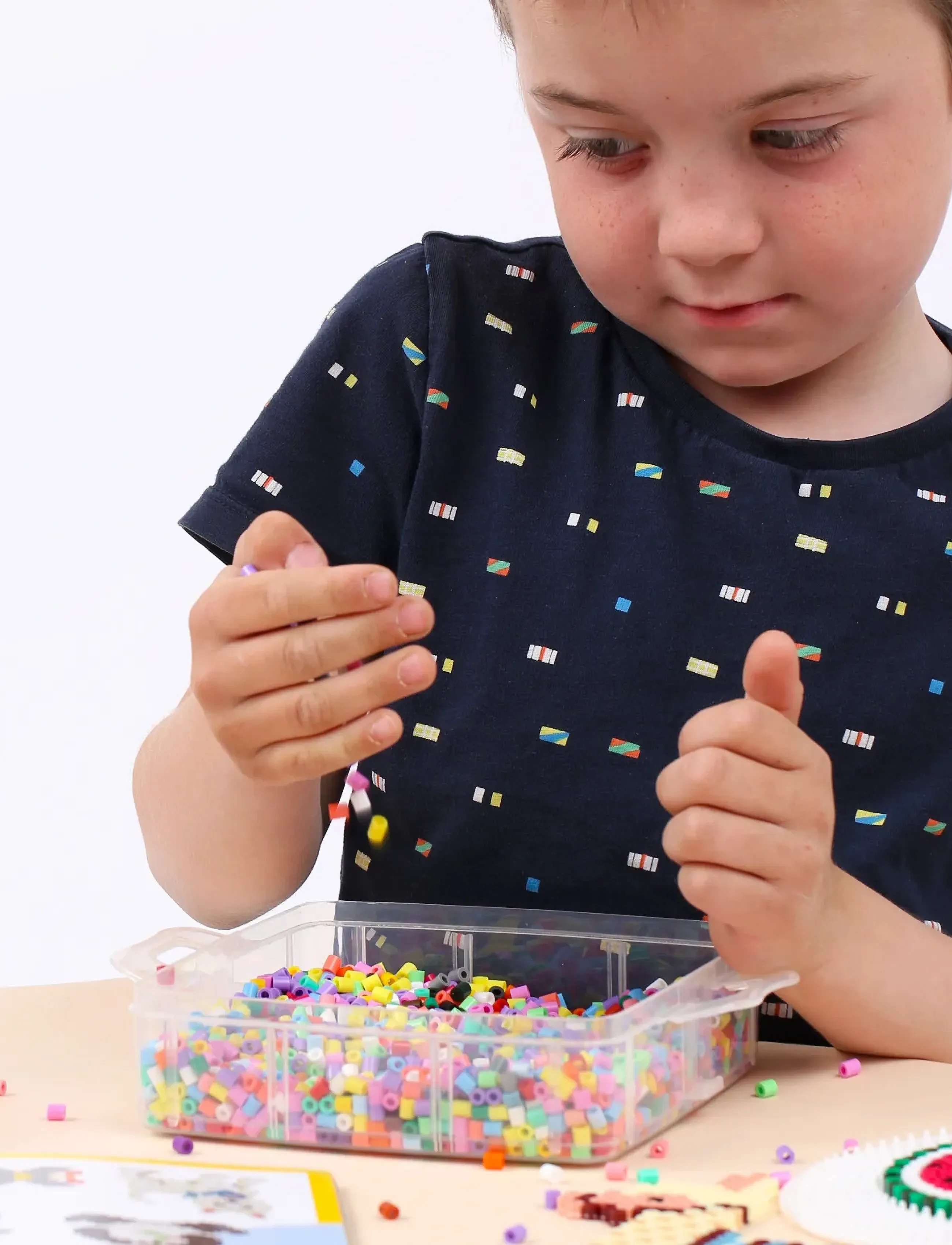 Hama Hama Midi Hanging Box Dogs And Cat 2000 Pcs., One Size, Multi/patterned, Håndværk > Perler, Børn