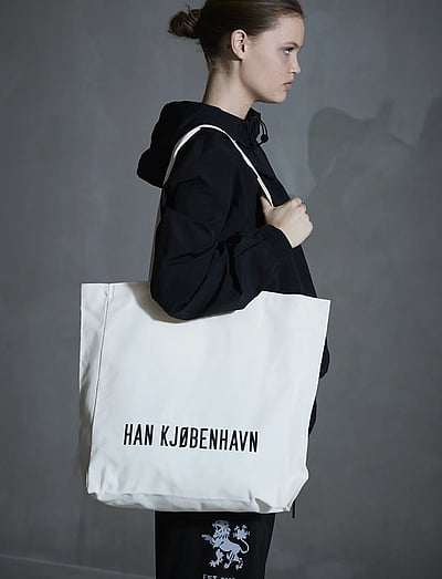 HAN Kjøbenhavn Logo Tote Bag - Carry Bags - OFF WHITE / cream