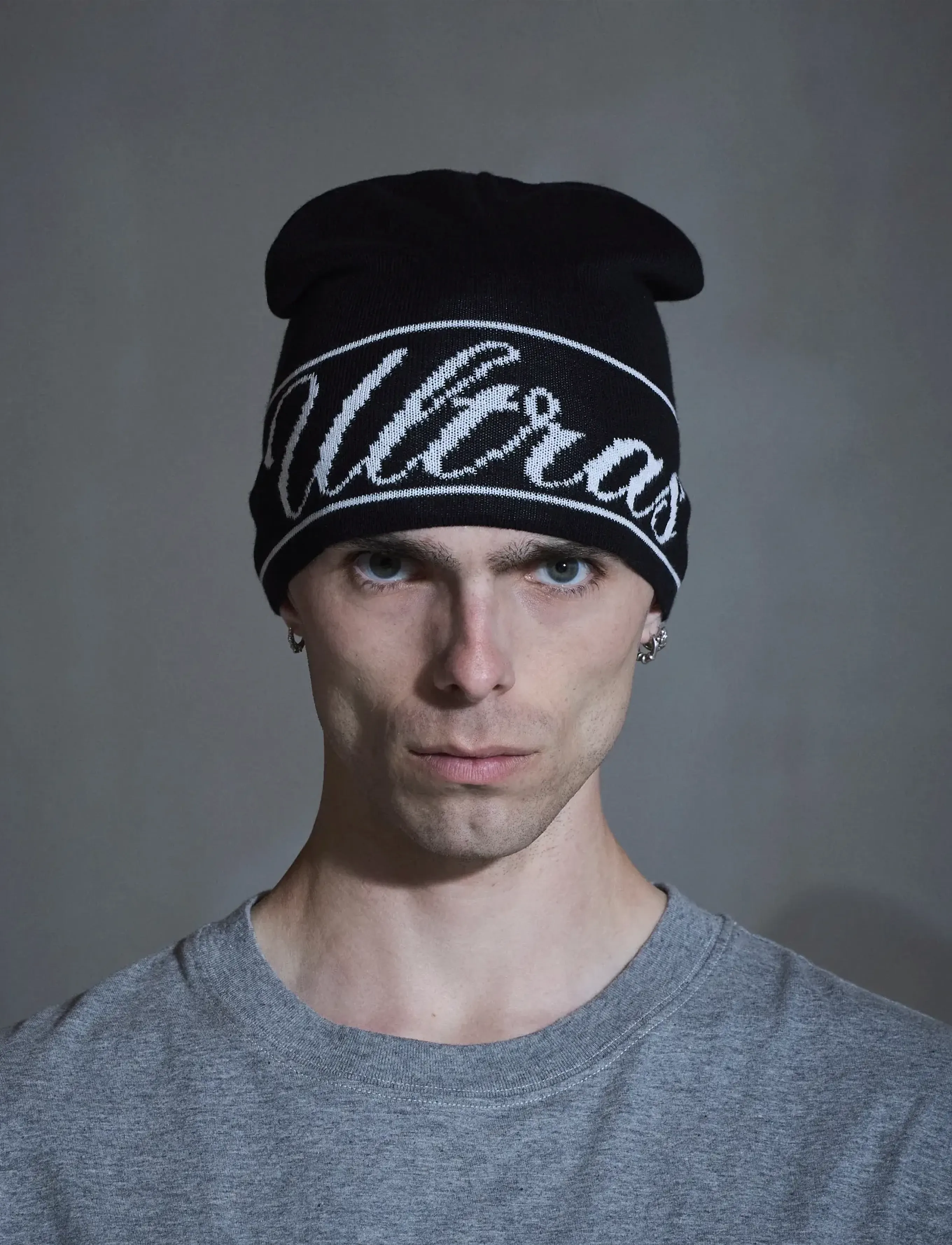 HAN Kjøbenhavn Ultras Logo Beanie, One Size, Headwear, Schwarz - Beanies, Männerswear