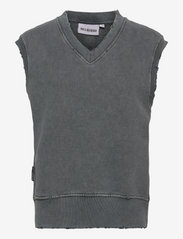 HAN Kjøbenhavn - Distressed Vest - knitted vests - distressed dark grey - 0