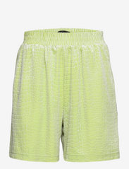 HAN Kjøbenhavn - Wide Leg Shorts - casual korte broeken - pale green - 0