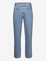 HAN Kjøbenhavn - Relaxed Jeans - brīva piegriezuma džinsa bikses - heavy stonewash - 0