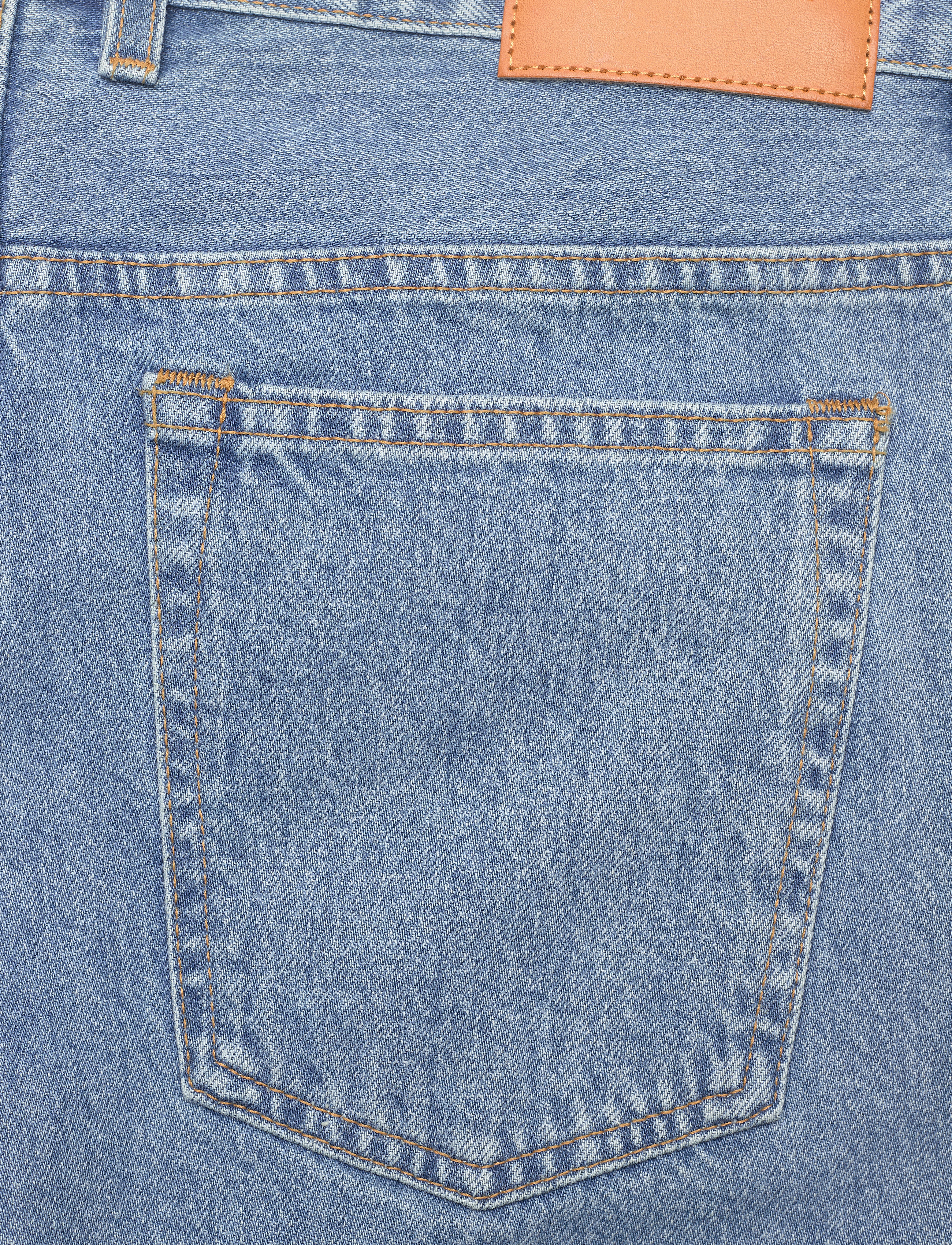 HAN Kjøbenhavn - Relaxed Jeans - loose jeans - heavy stonewash - 4