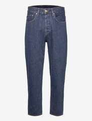 HAN Kjøbenhavn - Relaxed Jeans - brīva piegriezuma džinsa bikses - medium blue - 0