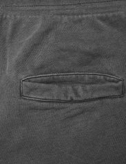 HAN Kjøbenhavn - Sweat shorts - basic krekli - dark grey logo - 4