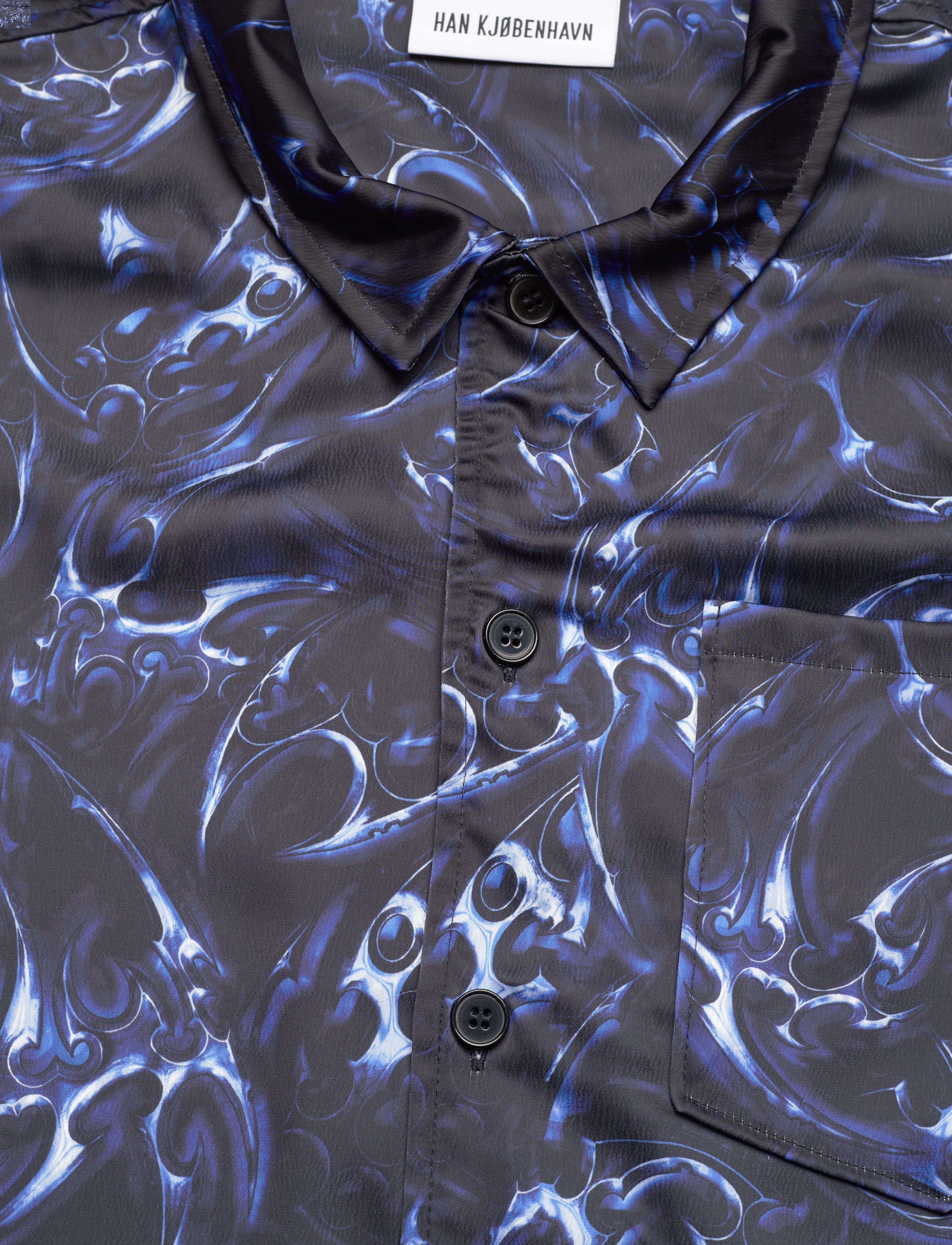 HAN Kjøbenhavn - Chrome Tribal Printed Summer Shirt - blue - 2