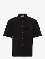 HAN Kjøbenhavn - Nylon Short Sleeve Shirt - basic shirts - black - 0