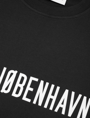 HAN Kjøbenhavn - HK Logo Boxy Tee S/S - t-shirts - black - 2