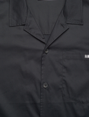 HAN Kjøbenhavn - Logo Camp-Collar Shirt - lühikeste varrukatega särgid - black - 2