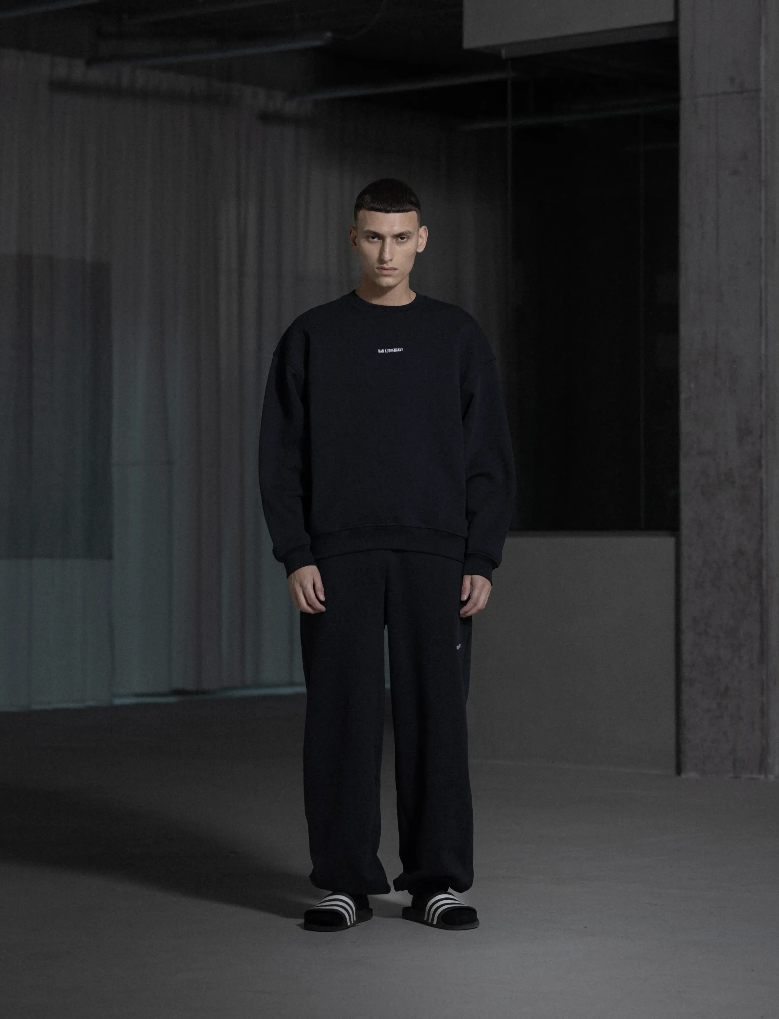 HAN Kjøbenhavn Daily Oversized Crew Neck - Streetwear - BLACK / black