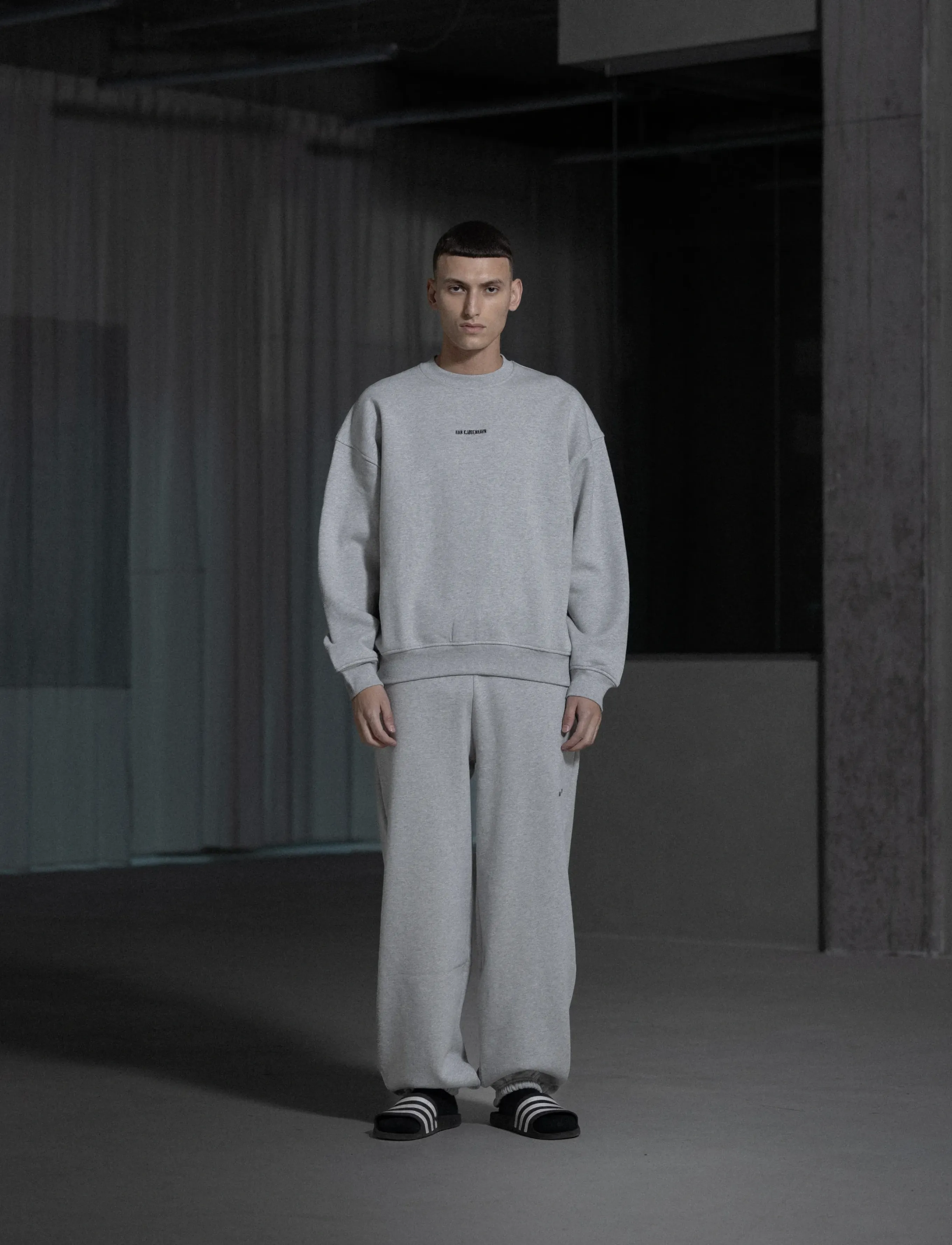 HAN Kjøbenhavn Daily Oversized Crew Neck - Collegepaidat - GREY MELANGE / grey