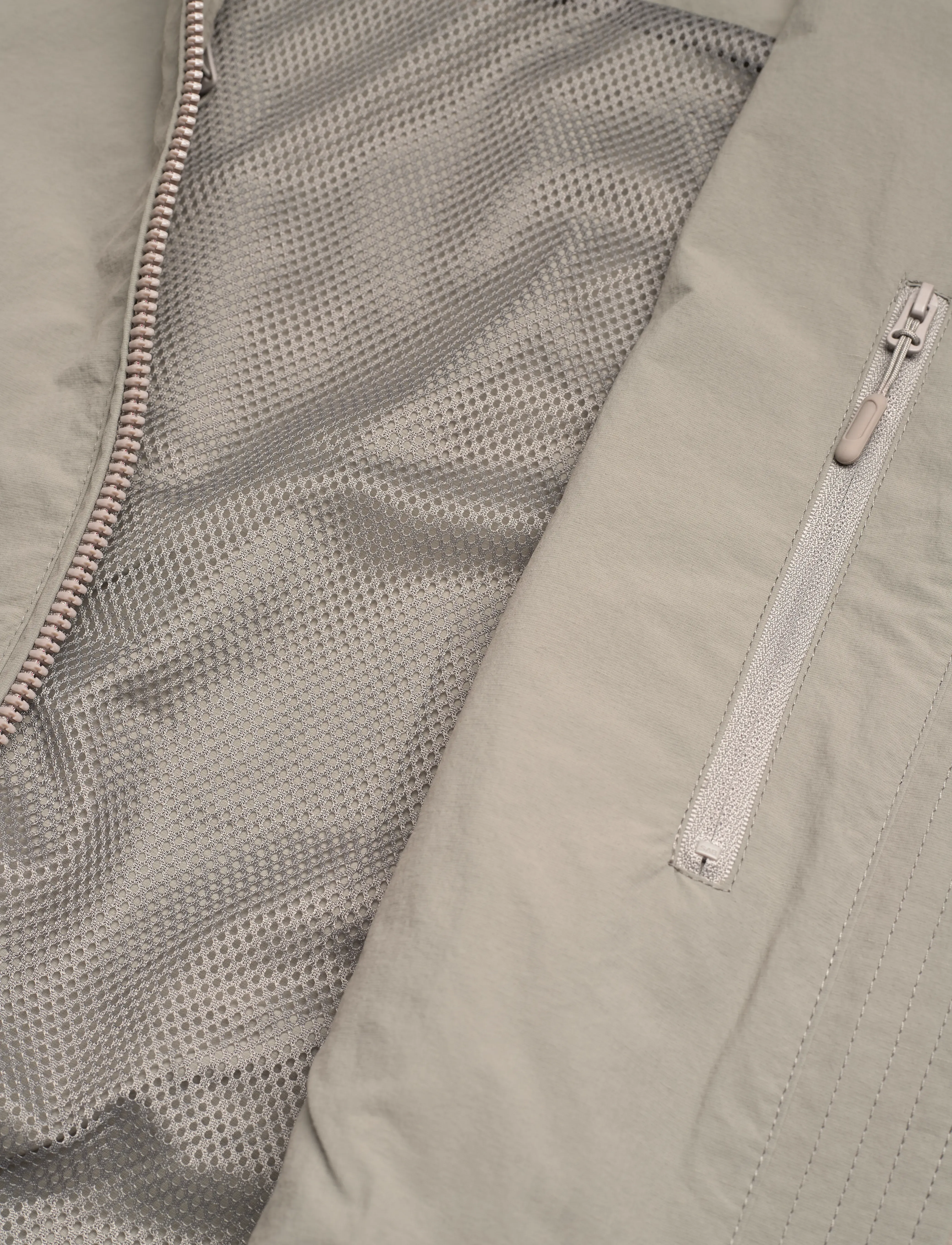 HAN Kjøbenhavn - Panelled Track Jacket - stone grey - 4