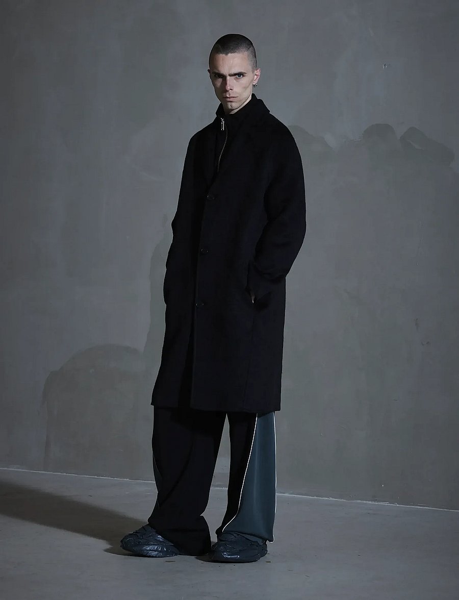 HAN Kjøbenhavn - Diamond-detailed Coat - wollmäntel - black - 0