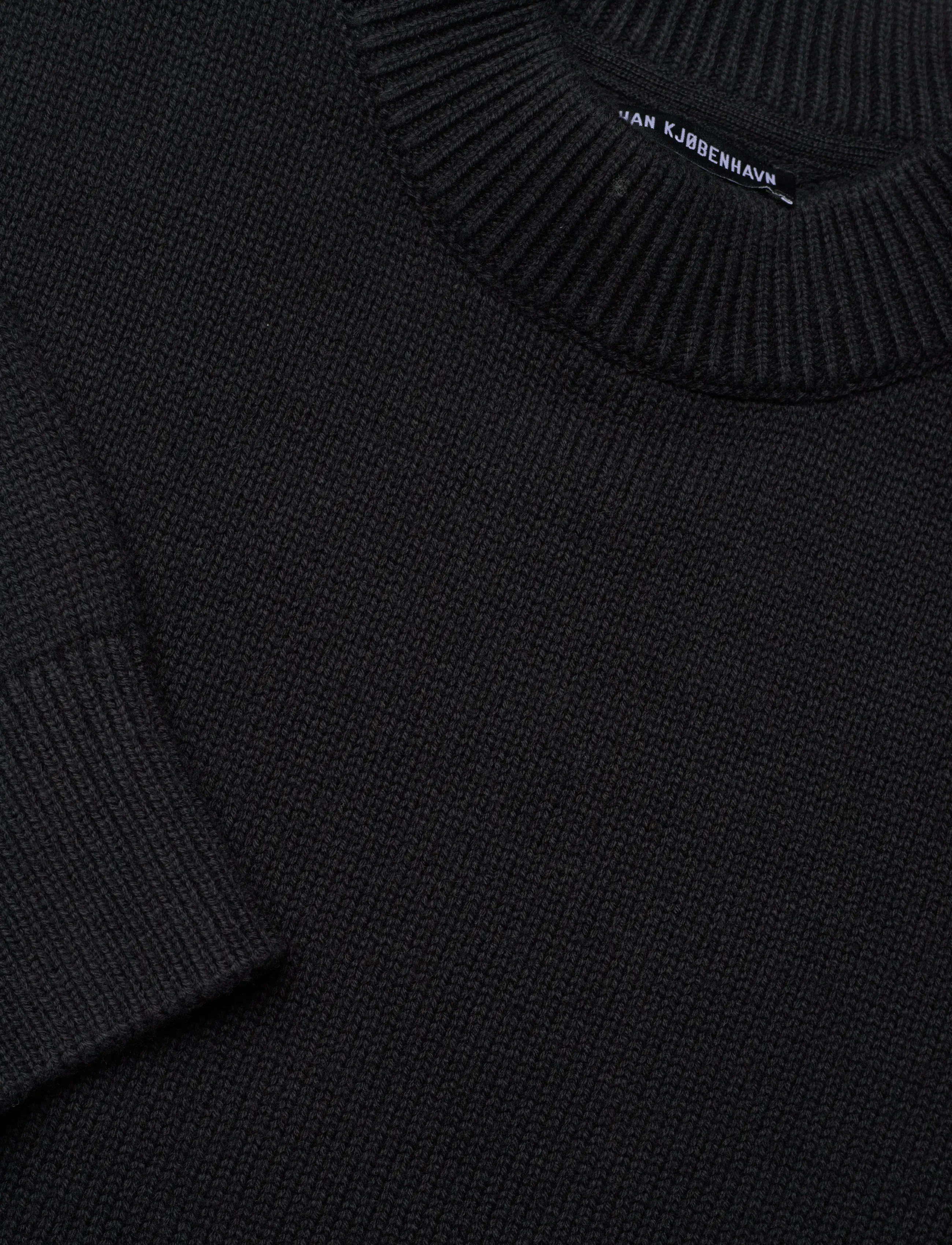 HAN Kjøbenhavn - Diamond Knit Sweater - knitted round necks - black - 5