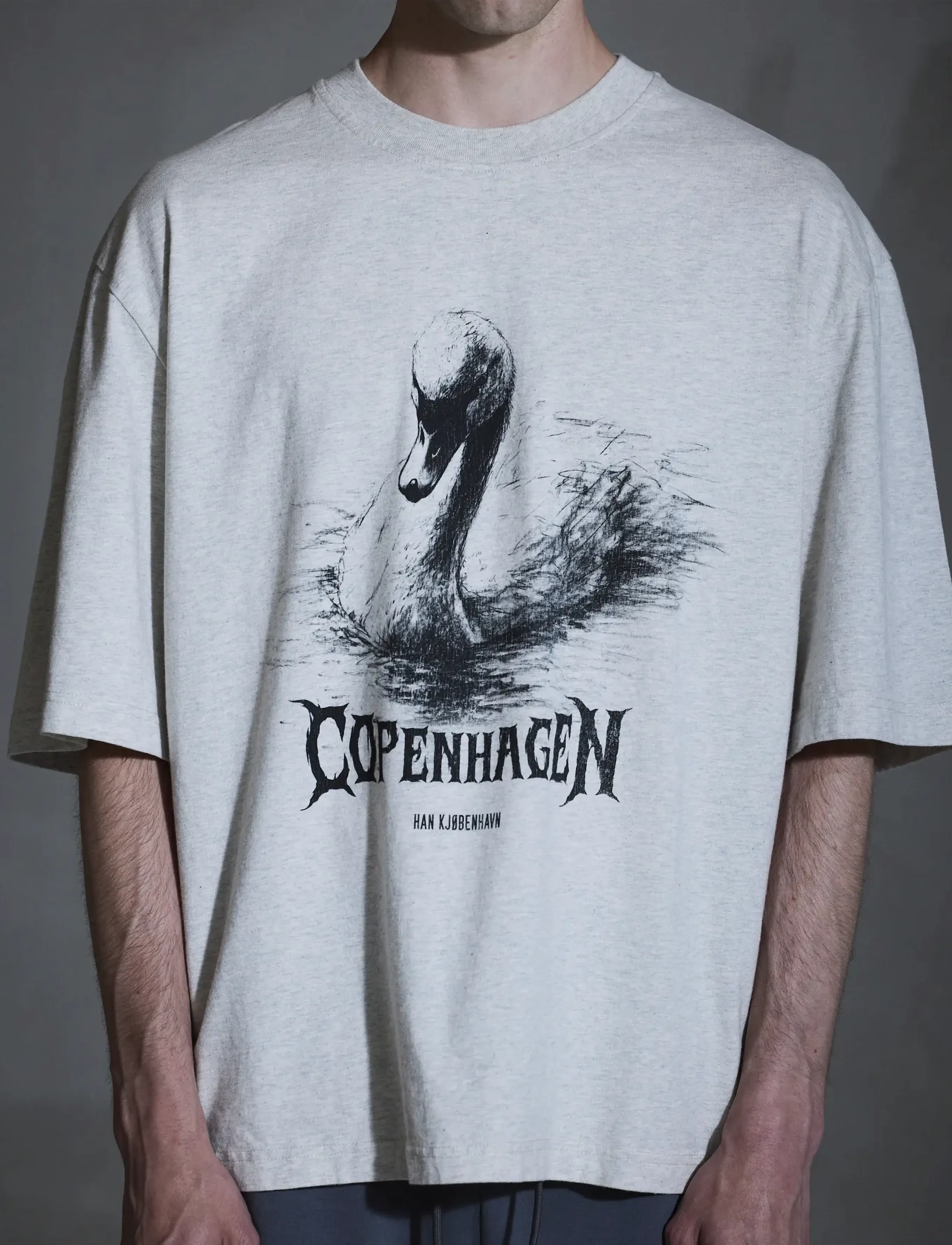 HAN Kjøbenhavn HK Swan Oversized Tee - T-shirts - LIGHT GREY MELANGE / beige