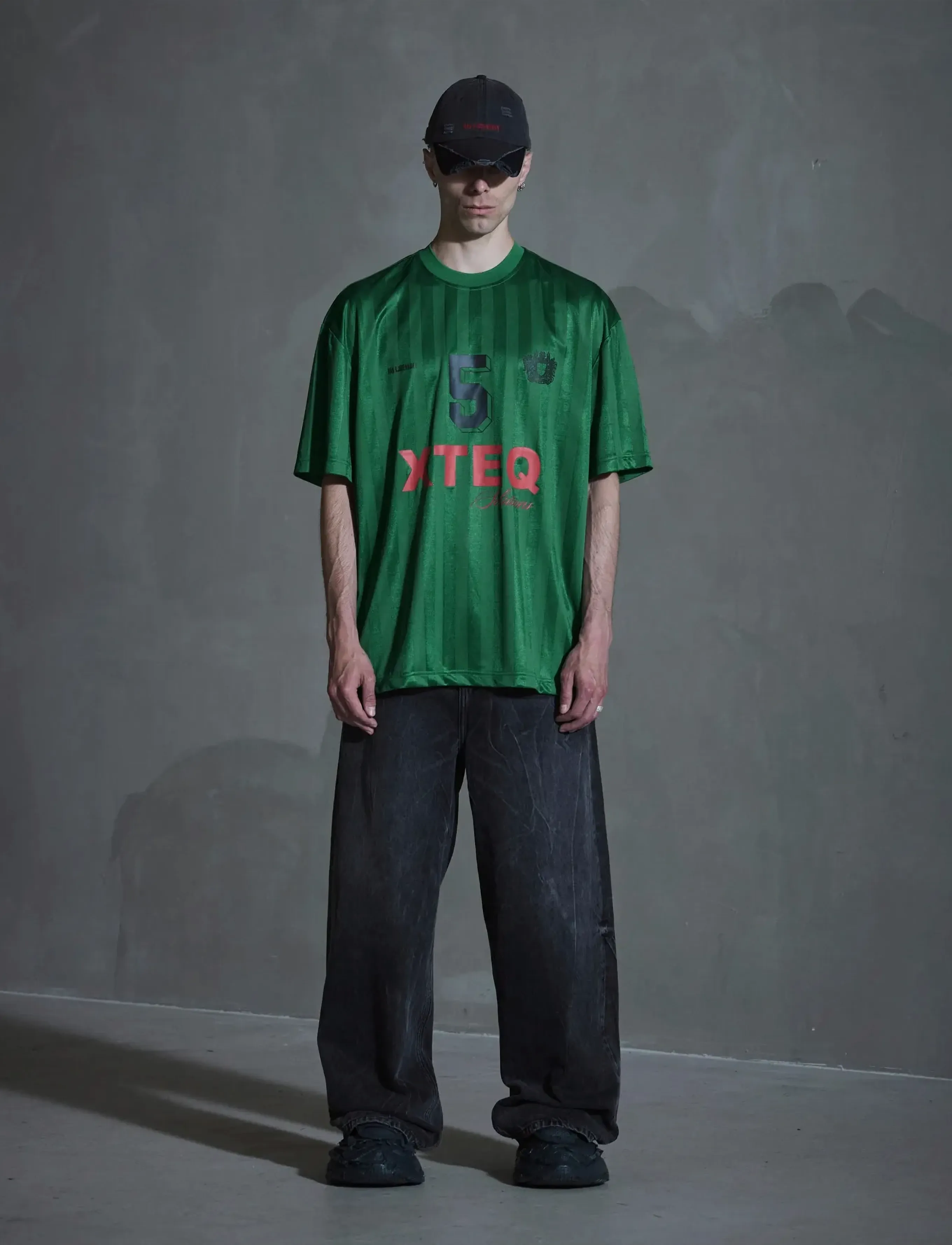 HAN Kjøbenhavn Printed Football Tee - T-shirts - VIBRANT GREEN / green