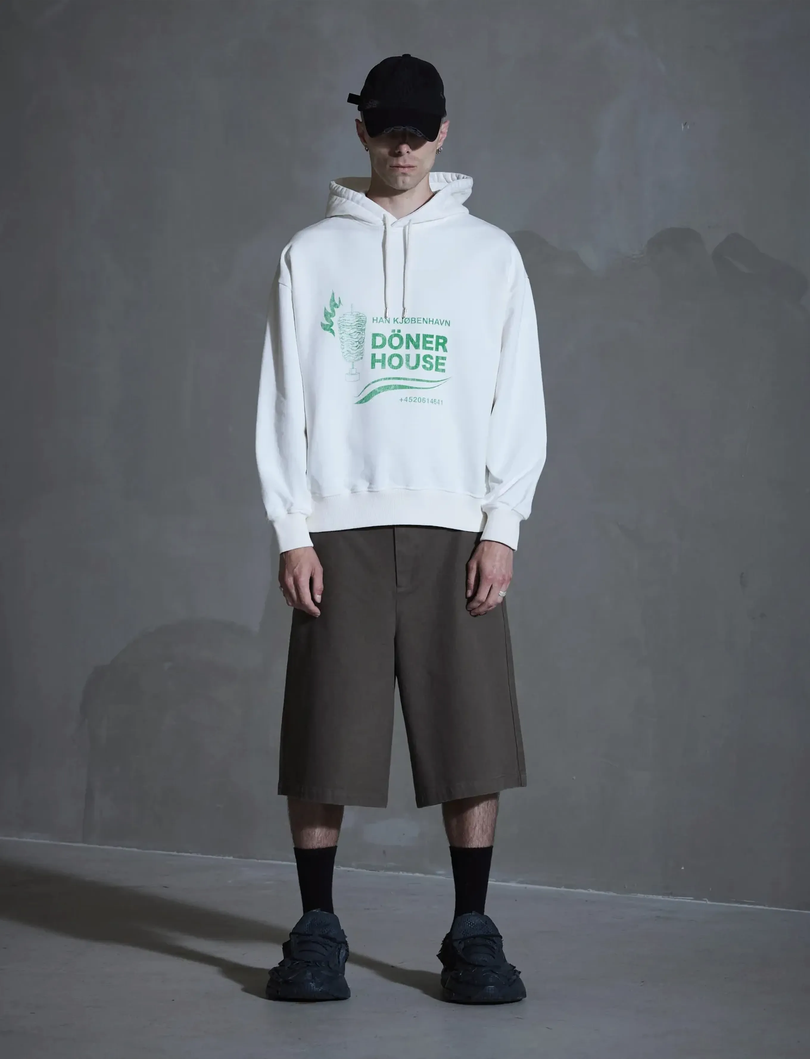 HAN Kjøbenhavn Döner House Oversized Hoodie, XL, Cream, Sweatshirts & Hættetrøjer > Hættetrøjer, Herre