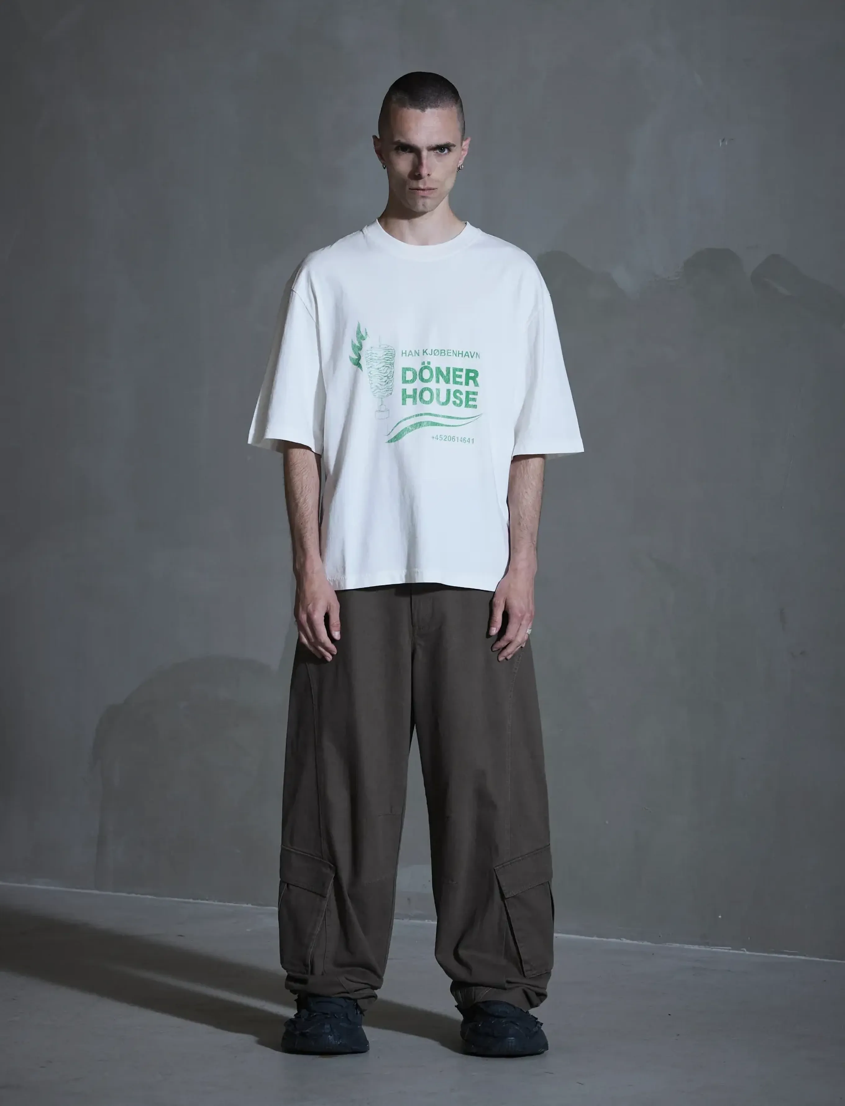 HAN Kjøbenhavn Döner House Oversized Tee, M, White, T-Shirts > Kortærmede, Herre
