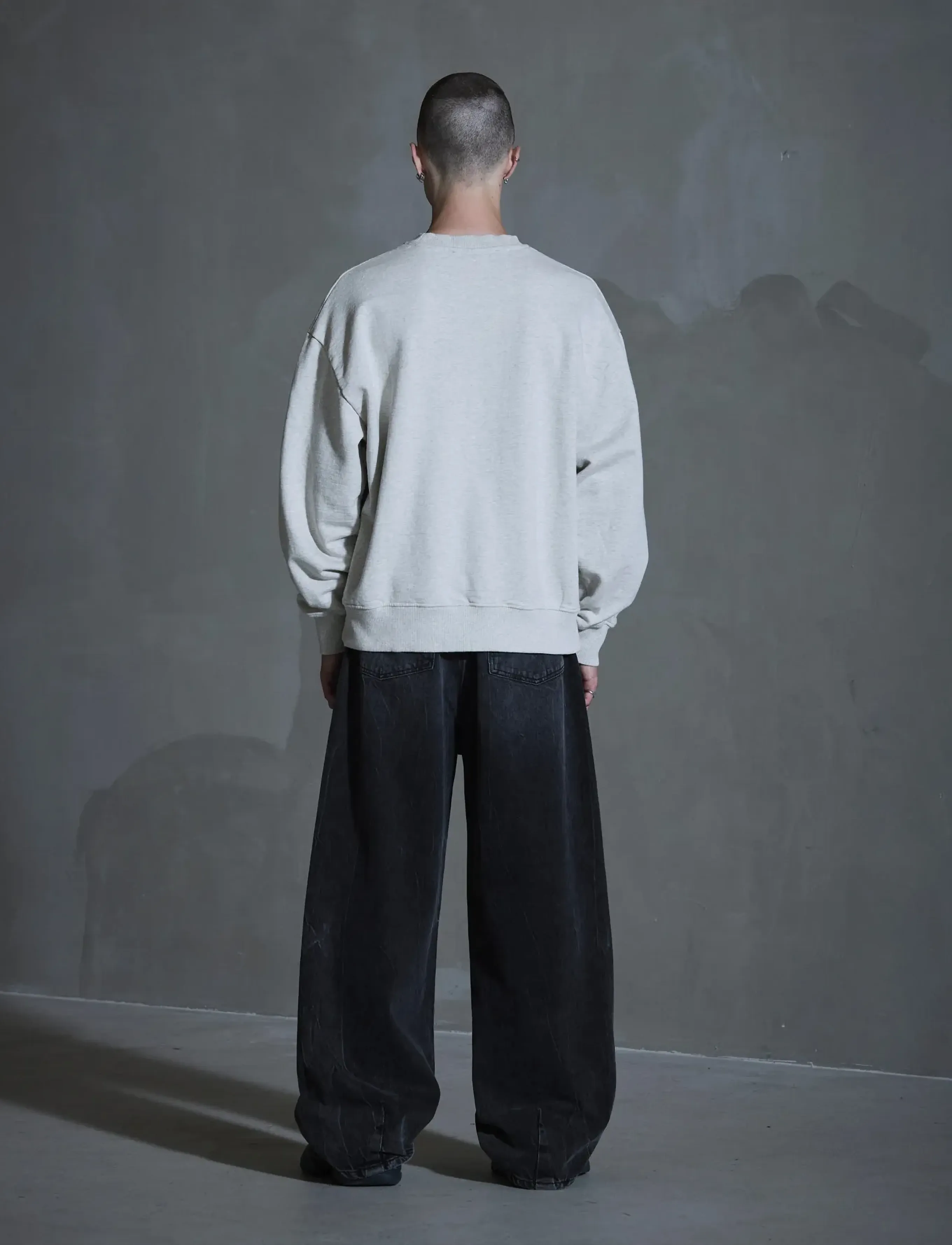 HAN Kjøbenhavn - HK Swan Oversized Crewneck - shop efter anledning - light grey melange - 4