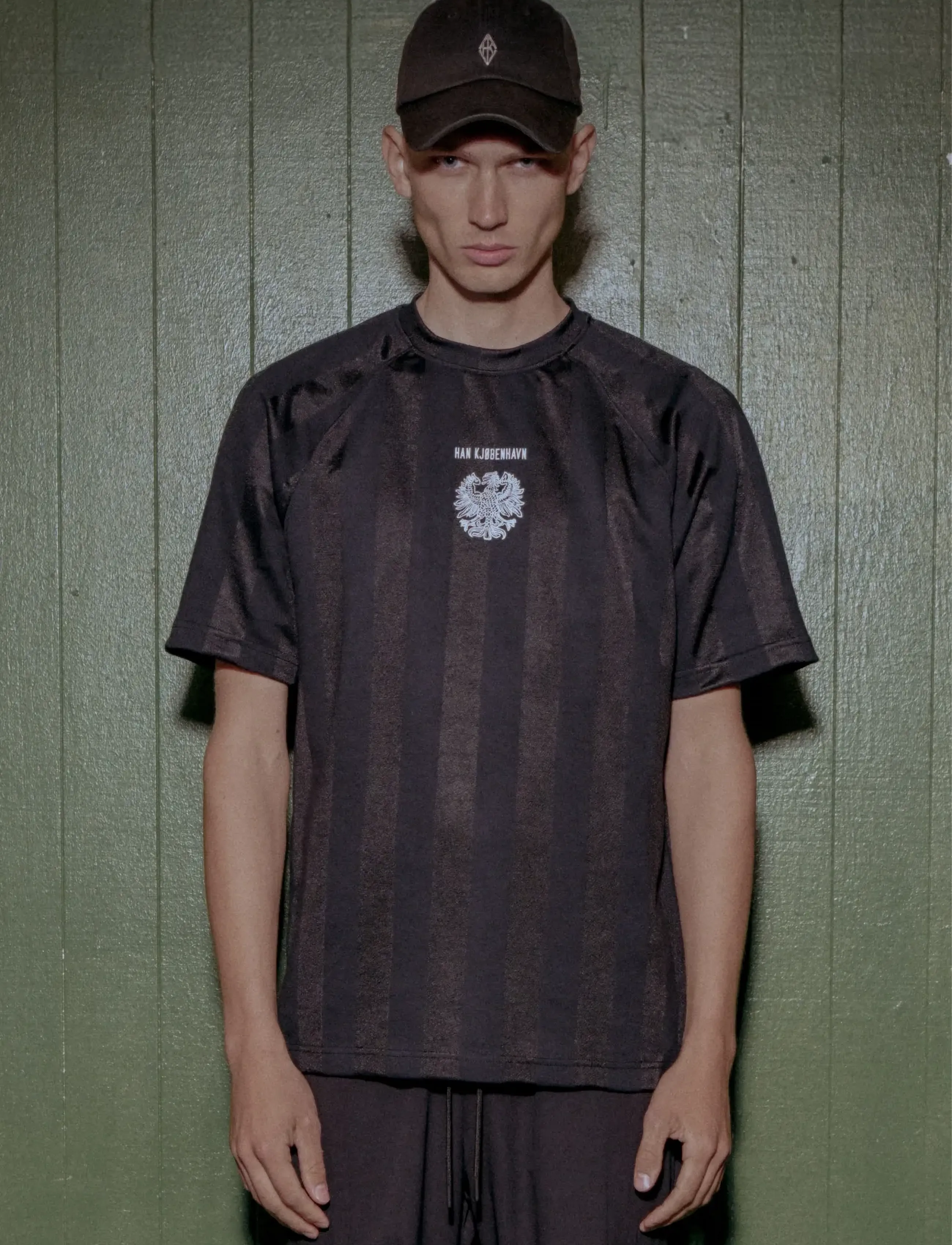 HAN Kjøbenhavn Crest Football Tee, XXL, Black, T-Shirts > Kortærmede, Herre