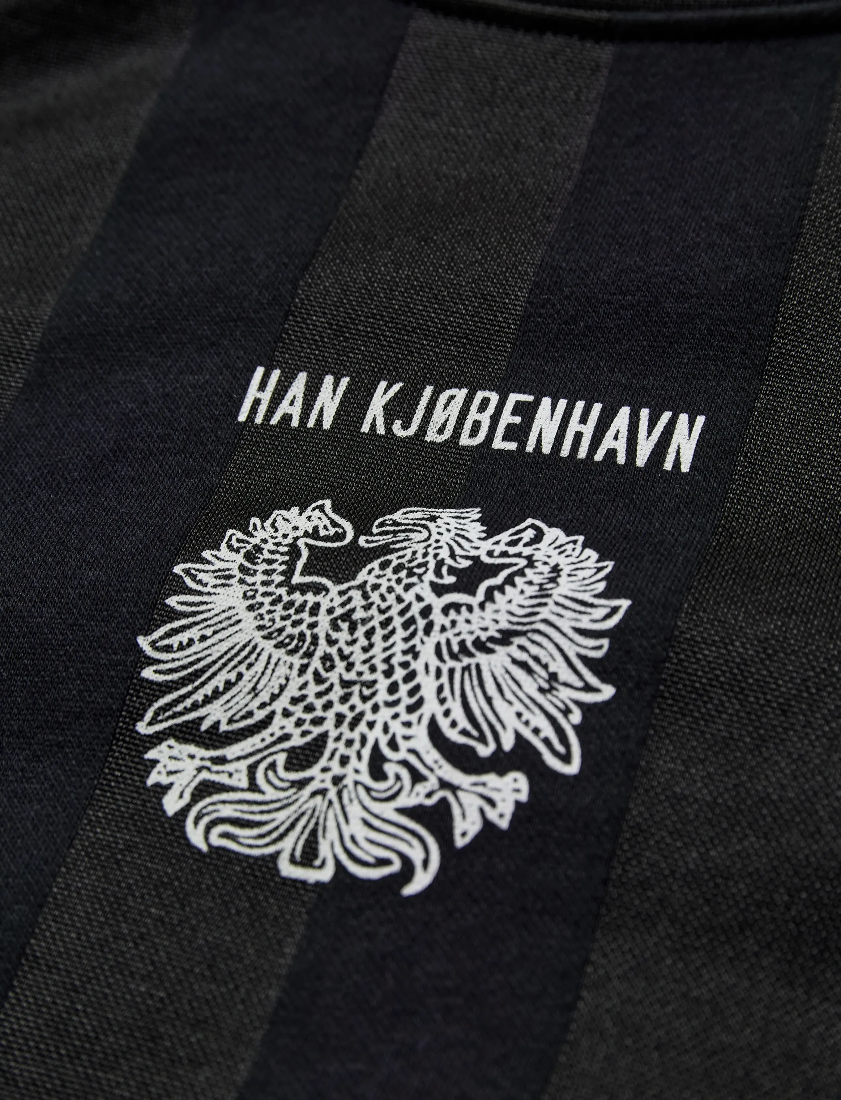 HAN Kjøbenhavn - Crest Football Tee - kortærmede t-shirts - black - 3