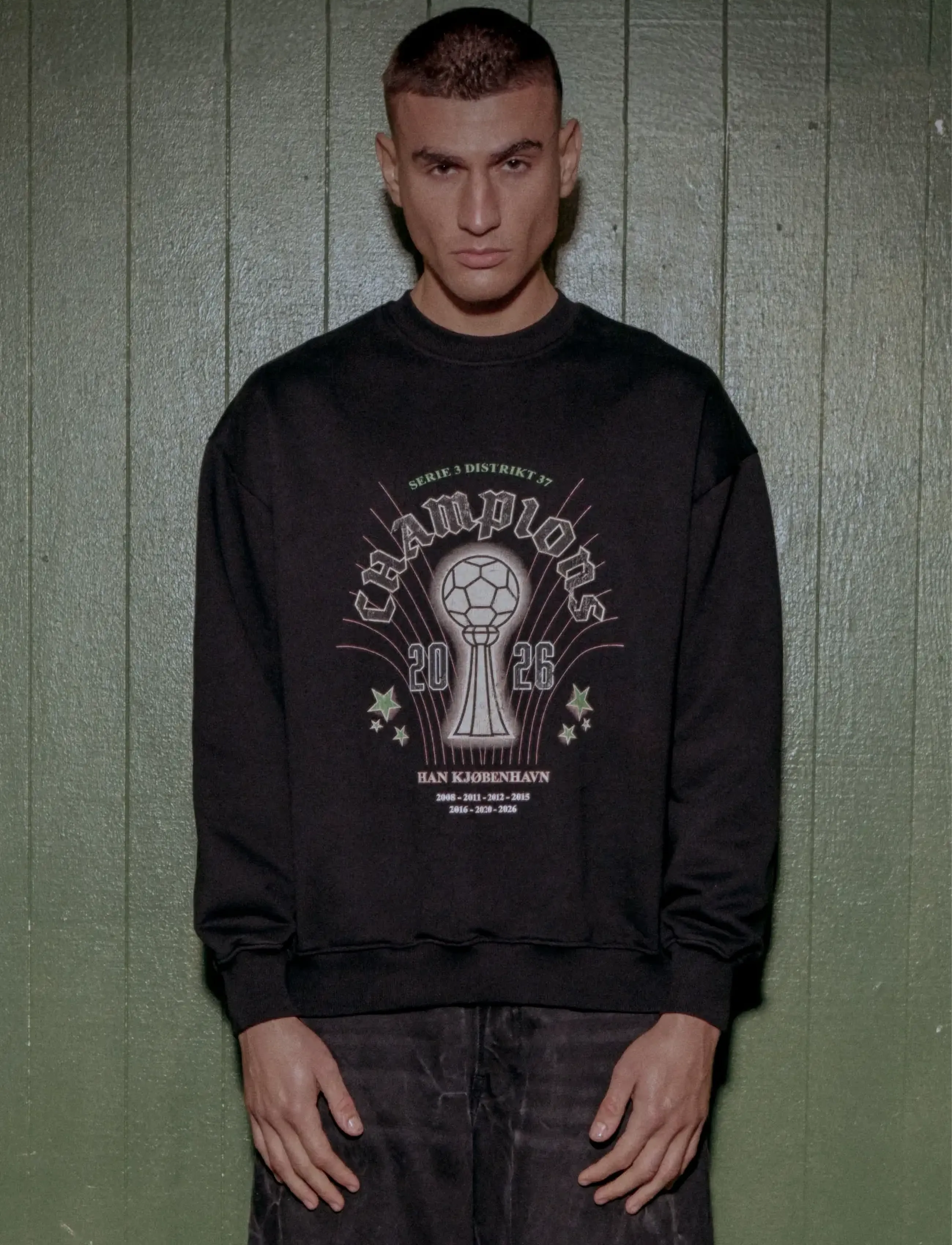 HAN Kjøbenhavn Champions Oversized Crewneck - Sweatshirts - BLACK / black