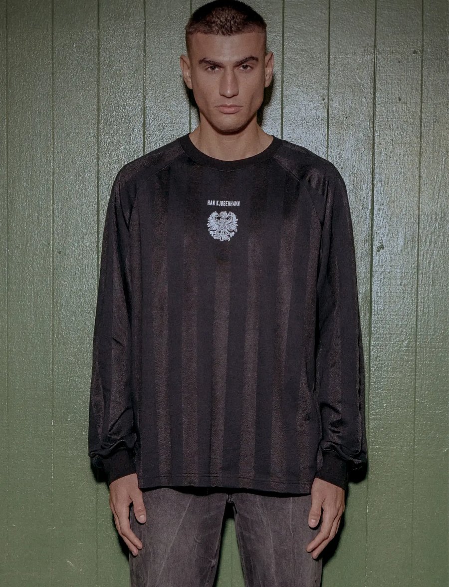 HAN Kjøbenhavn - Crest Football Tee LS - långärmade t-shirts - black - 0